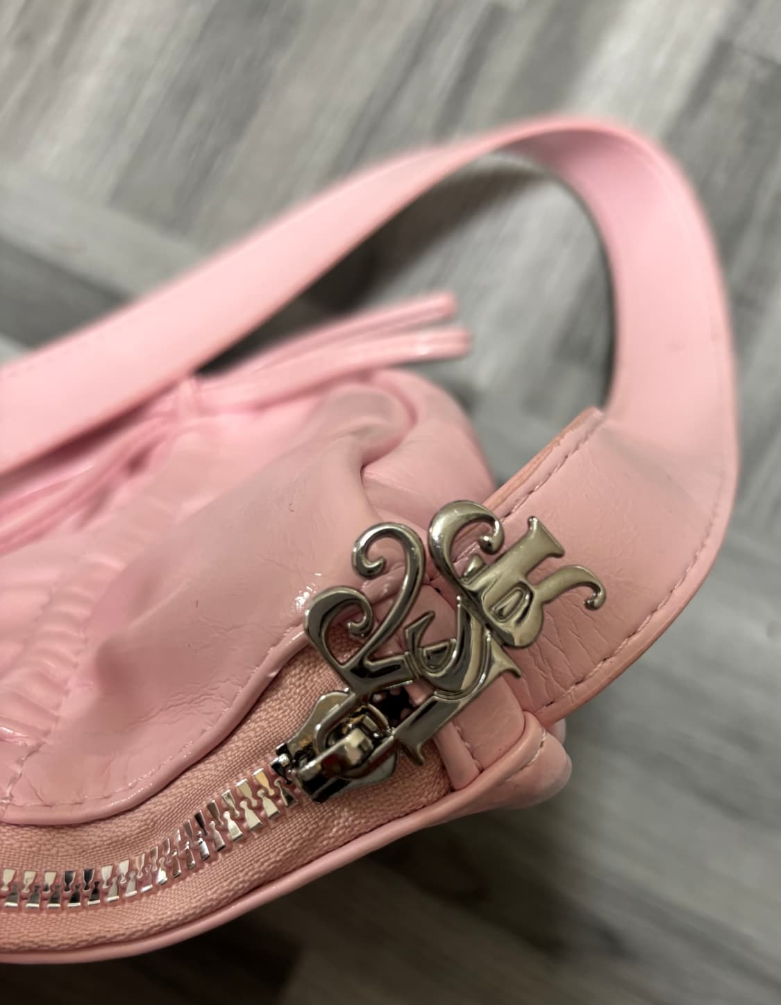 노노모로 핑크 에나멜 숄더백 상품이미지6