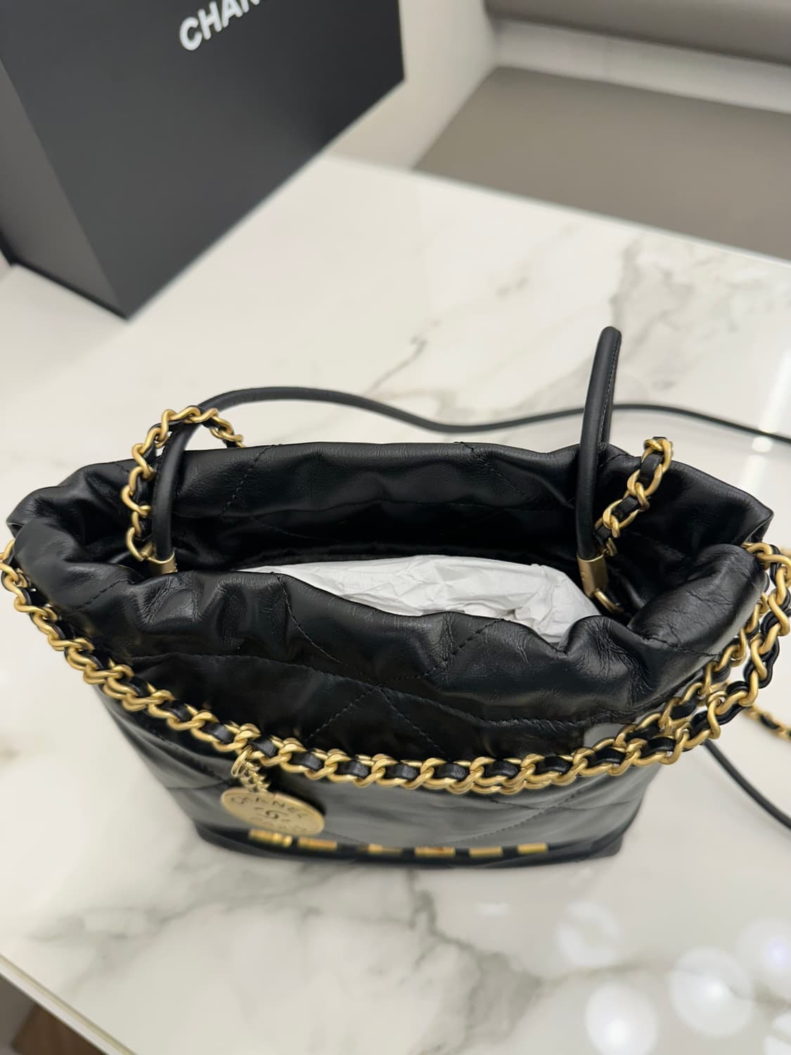 [백화점 풀구성] 정품 샤넬 22백 미니 블랙 상품이미지7