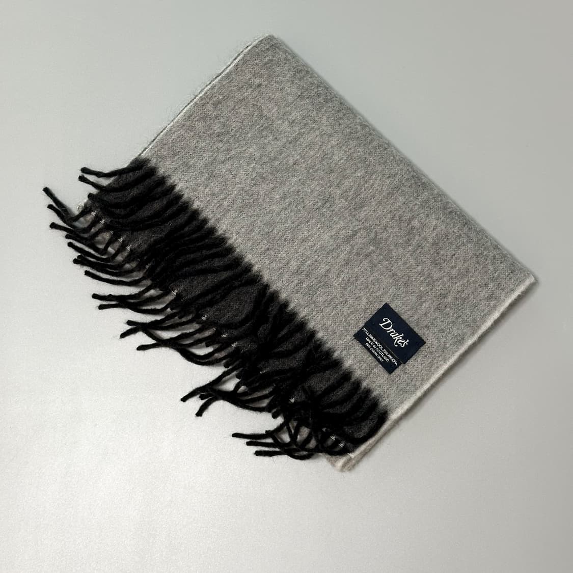 [Drakes] 드레익스 더블페이스 머플러(그레이&차콜) 상품이미지2