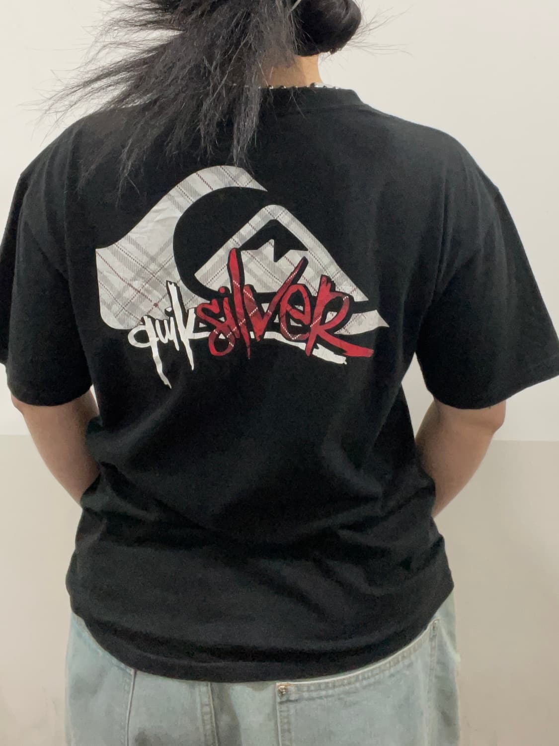 00s Quiksilver 퀵실버 타탄체크 그래피티 프린팅 반팔 티셔츠 상품이미지1