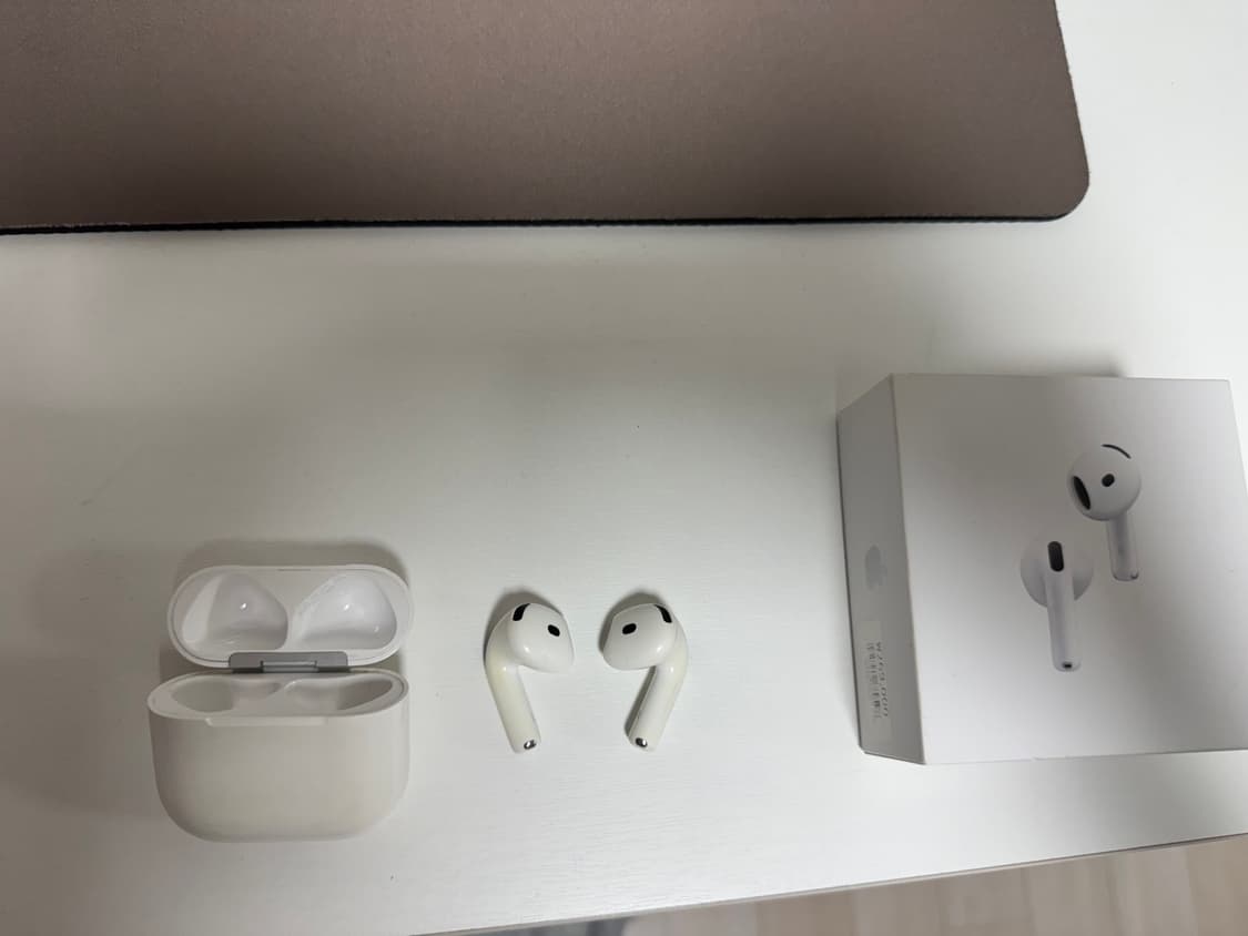 에어팟4 노이즈 캔슬링 모델. 상품이미지1