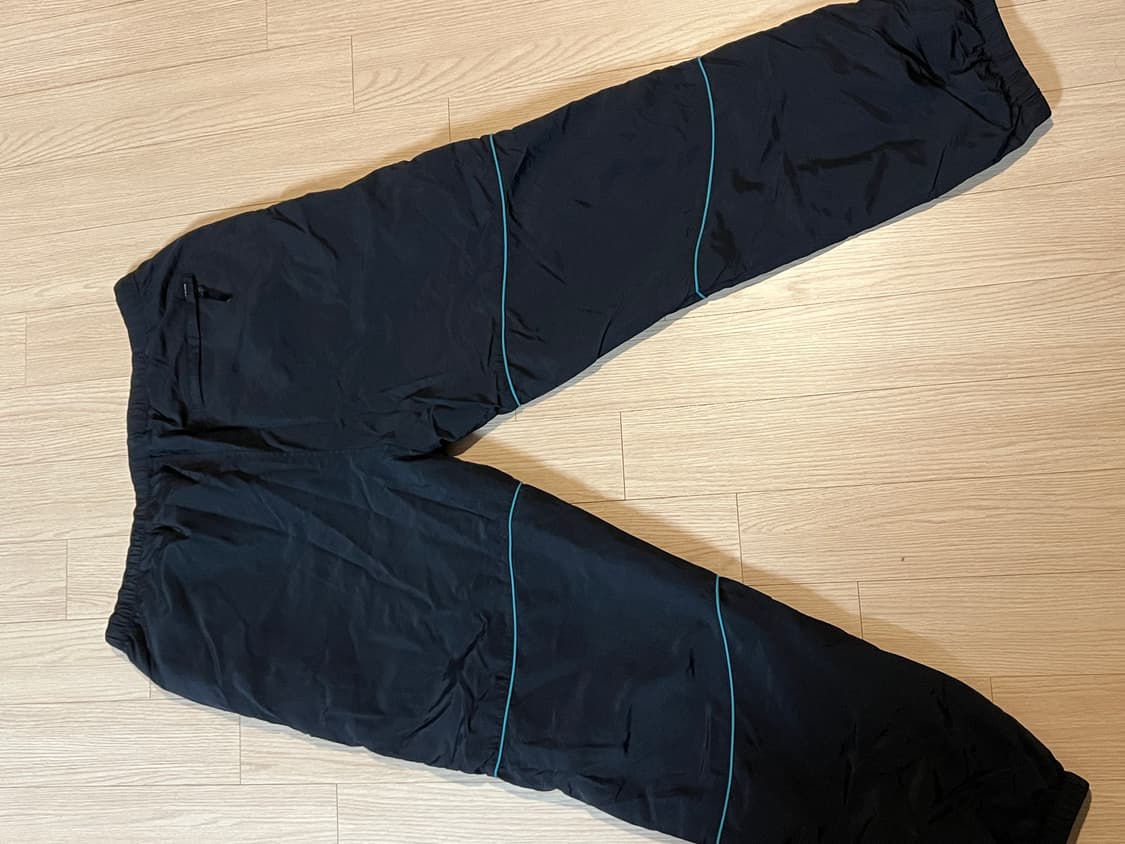 슈프림 파이핑 트랙팬츠 19SS 블랙 상품이미지3