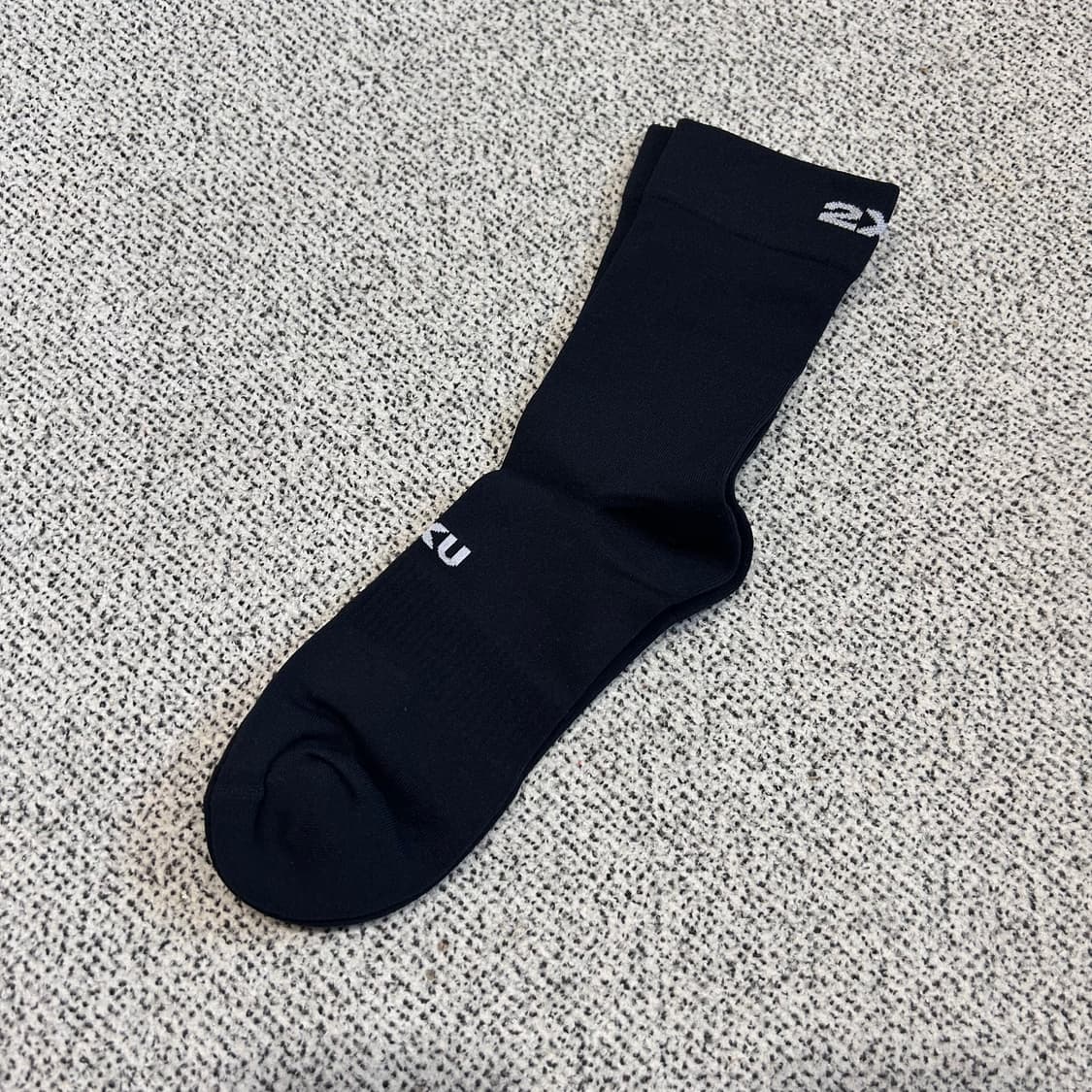 2xu 양말 상품이미지1