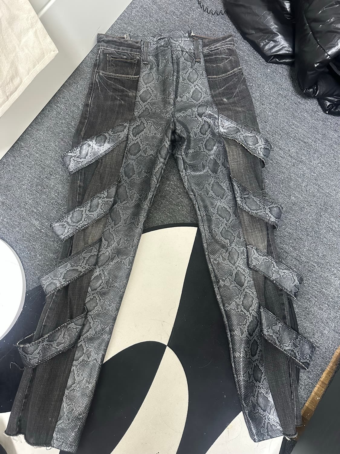 [한정판/온리원] SURGERY 초기 리메이크 뱀피 커스텀 제작상품 상품이미지2