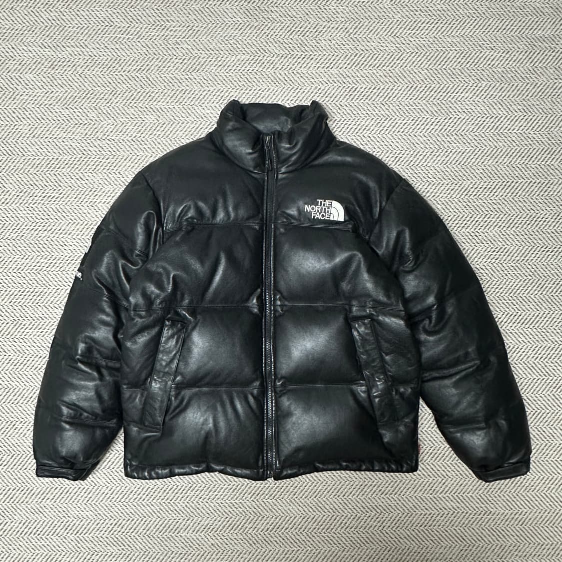 SUPREME X THE NORTH FACE leather down 상품이미지1