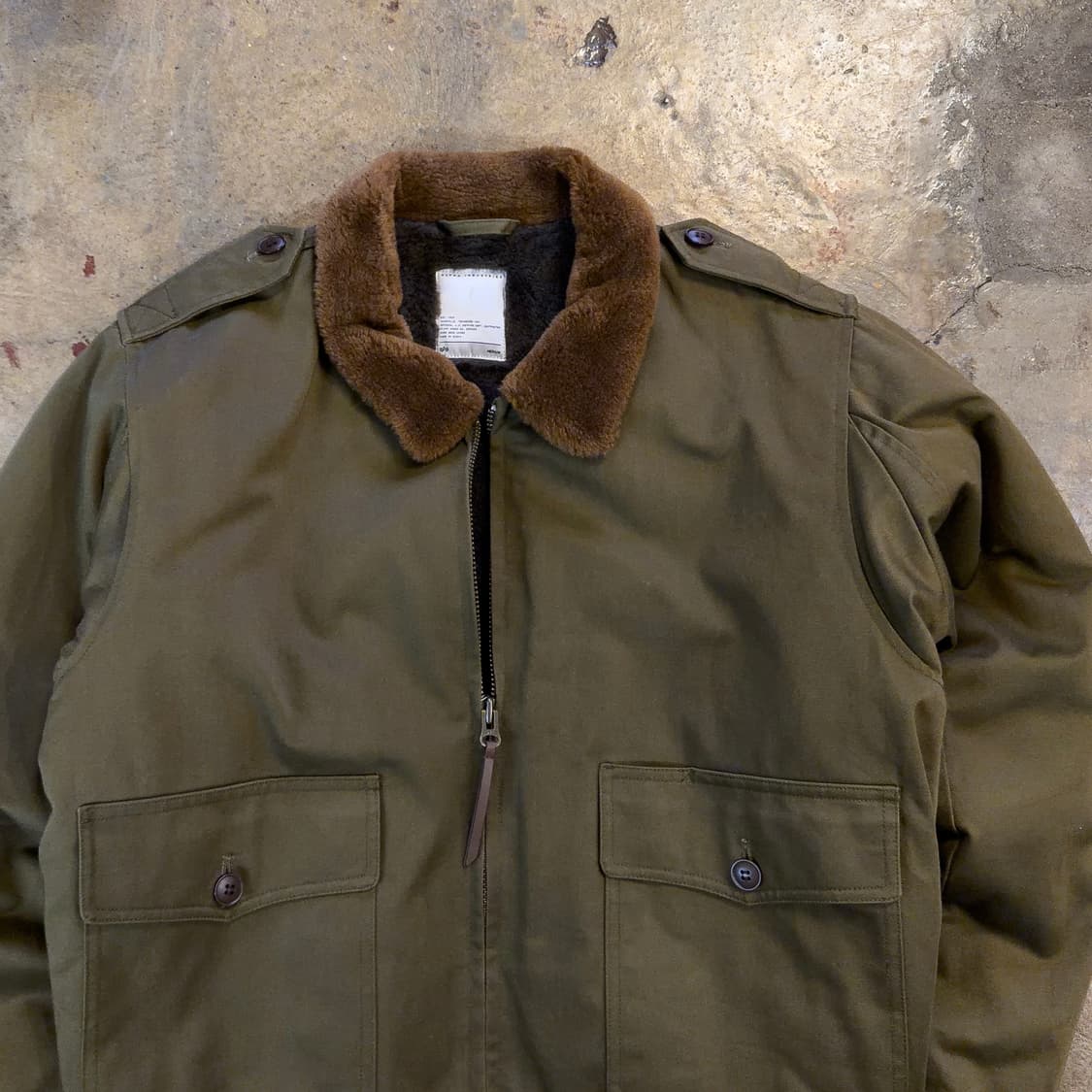 알파인더스트리 B10 플라이트 자켓 상품이미지4