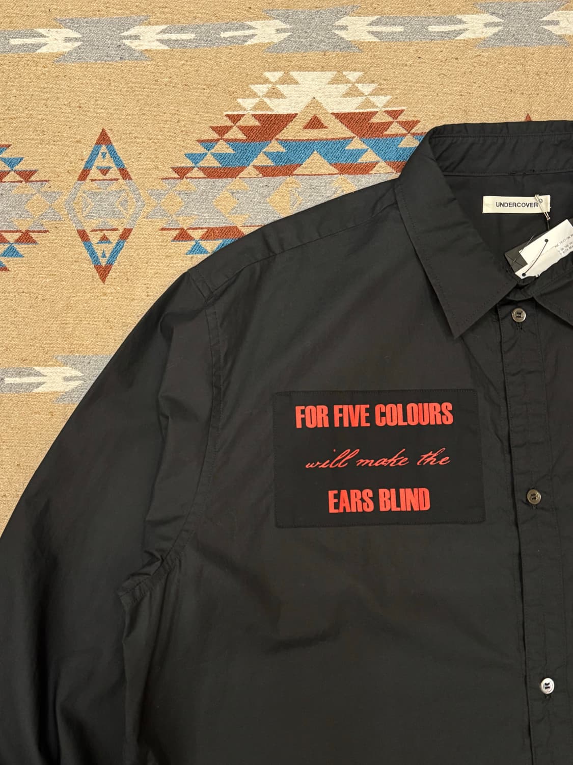 [5] 언더커버 랜덤 프린트 패치 셔츠 블랙 25SS 상품이미지2