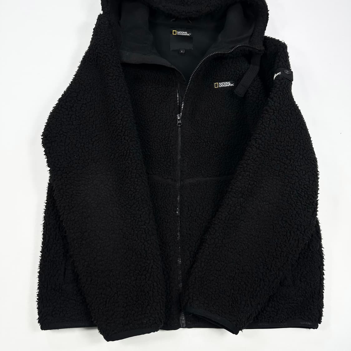 내셔널지오그래픽 와펜 블랙 후리스 후드집업 (L) 상품이미지3