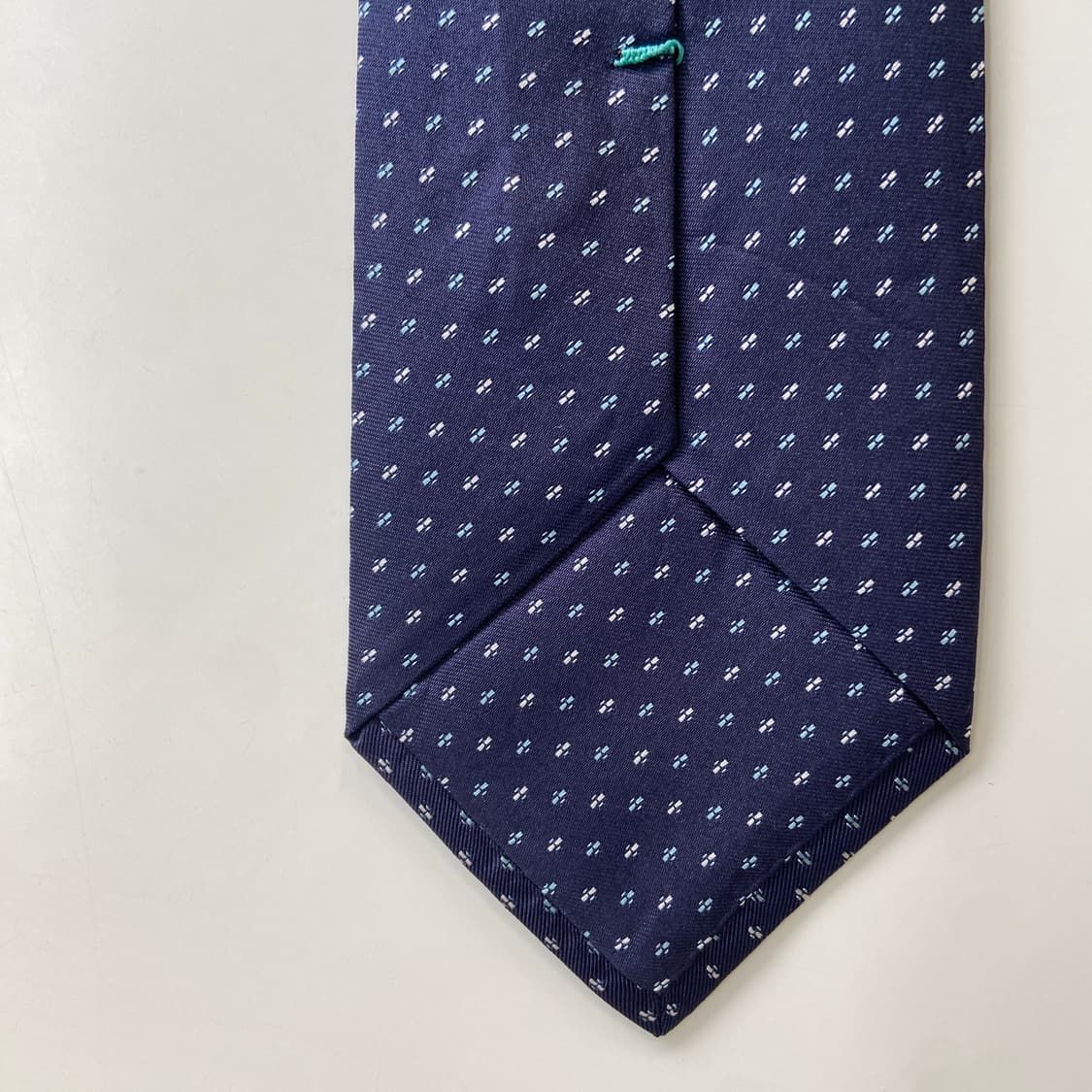 티파니앤코(tiffany&Co) 명품 정품 넥타이 8.4cm 상품이미지7