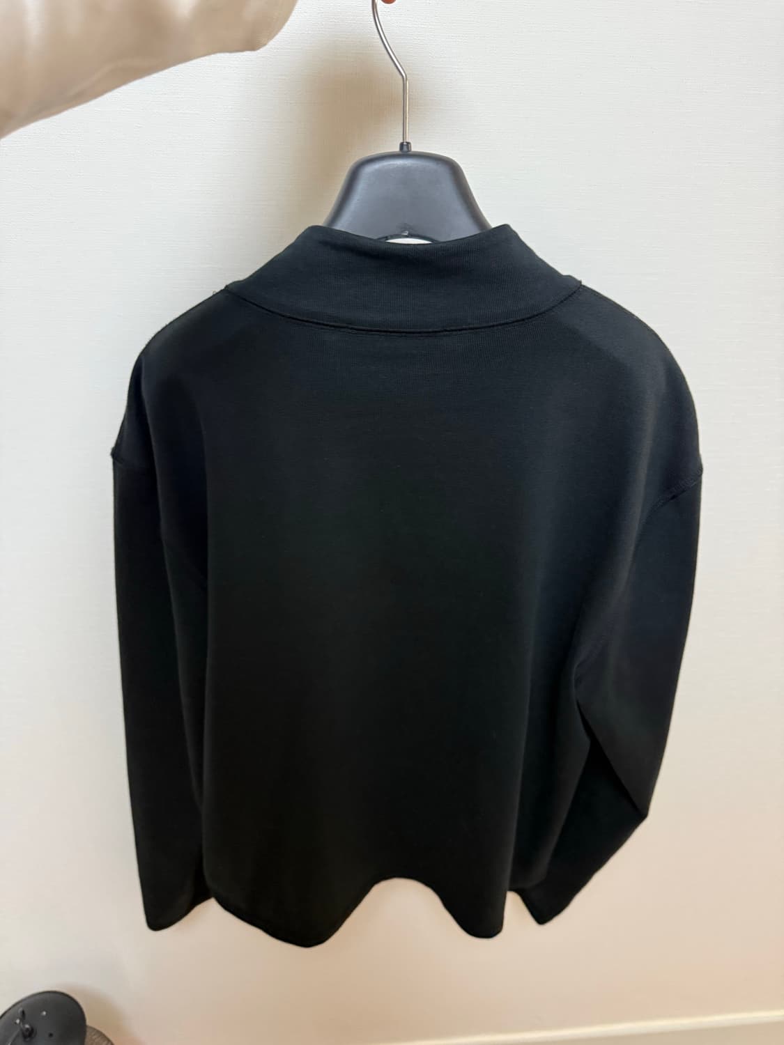 AMOMENTO slim fit pocket jumper black 상품이미지4