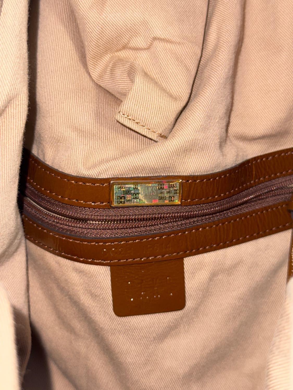 Daks brown quilting printed tote bag 상품이미지8