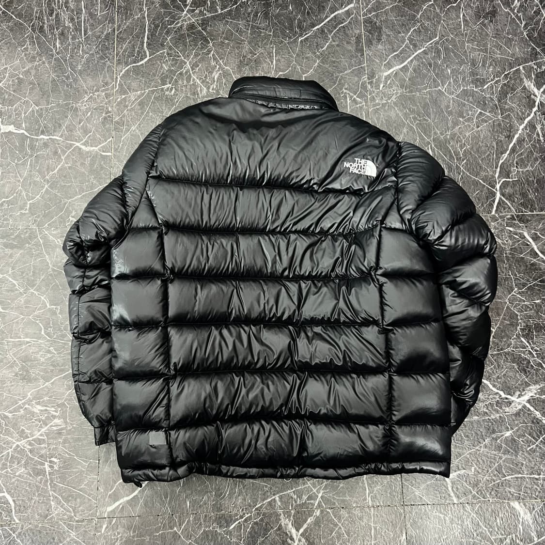 노스페이스 로고 700 유광 블랙 투웨이 패딩 점퍼자켓 상품이미지4