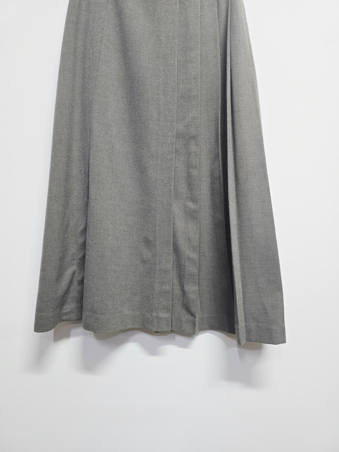 ENC 페라가모 스타일 그레이  스커트 상품이미지3