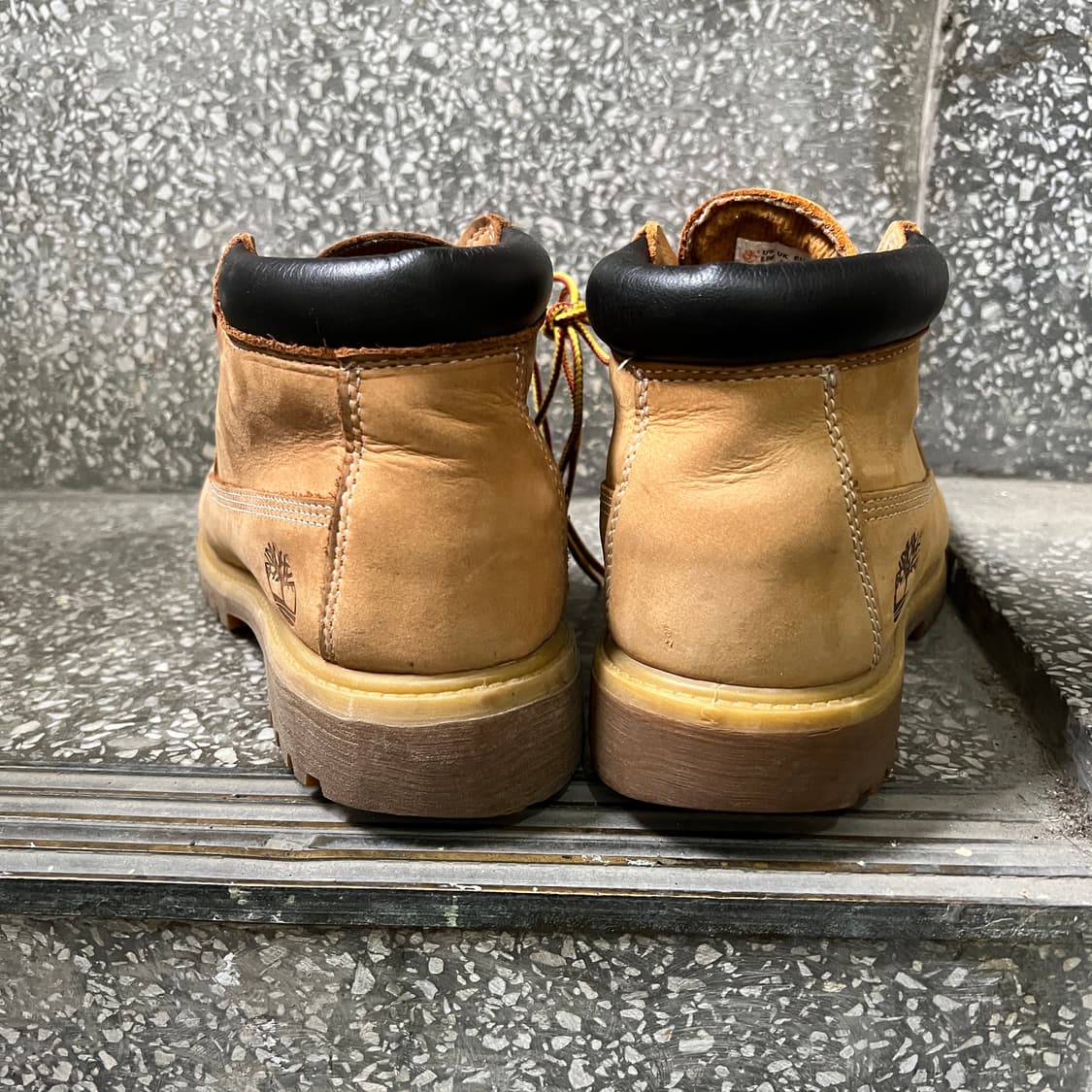 팀버랜드 워터프루프 추카 부츠 위트 누벅 상품이미지3