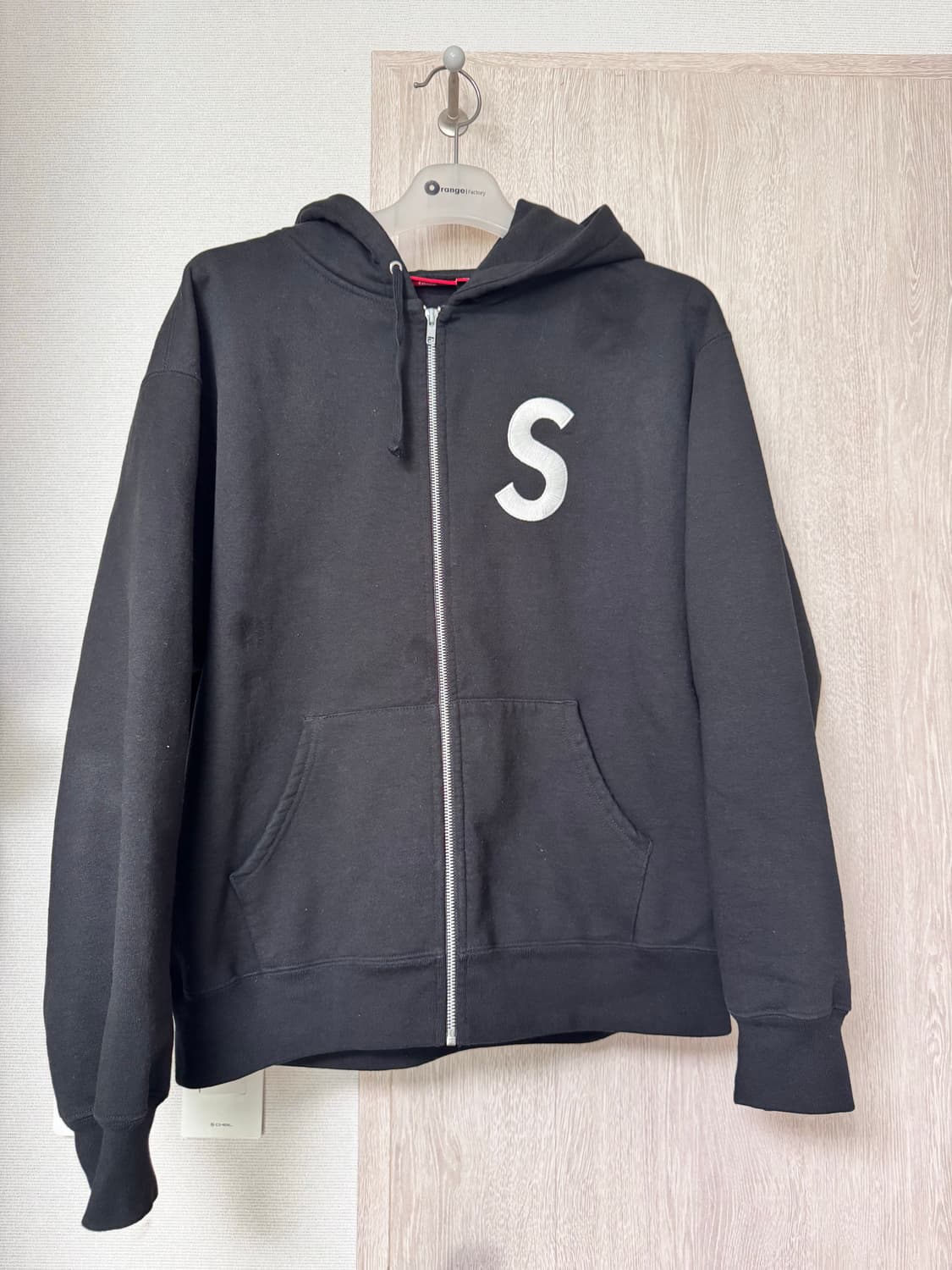 슈프림 S 로고 집업 후드 스웨트셔츠 블랙 - 24FW 상품이미지2