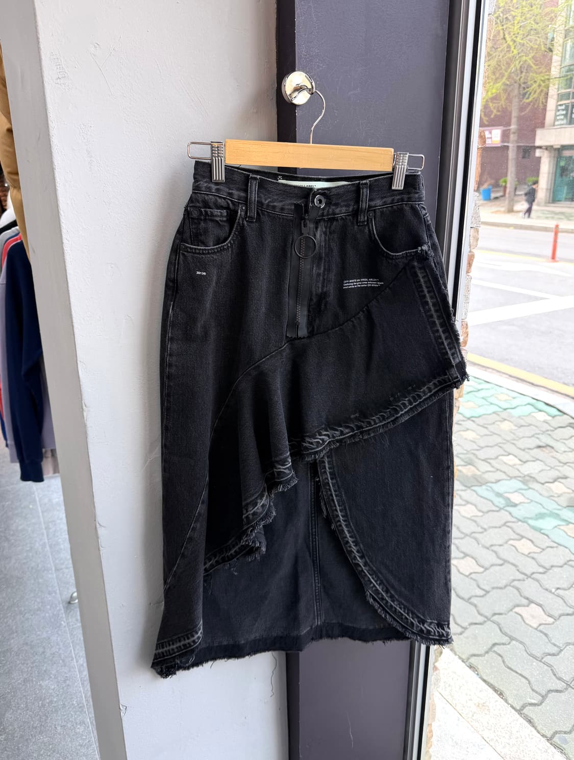 40/ 오프화이트 손나은 러플 데님 스커트 상품이미지4