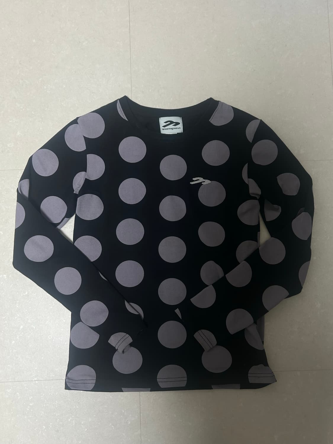 탄산마그네슘 도트 패턴 롱슬리브 우먼 상품이미지2