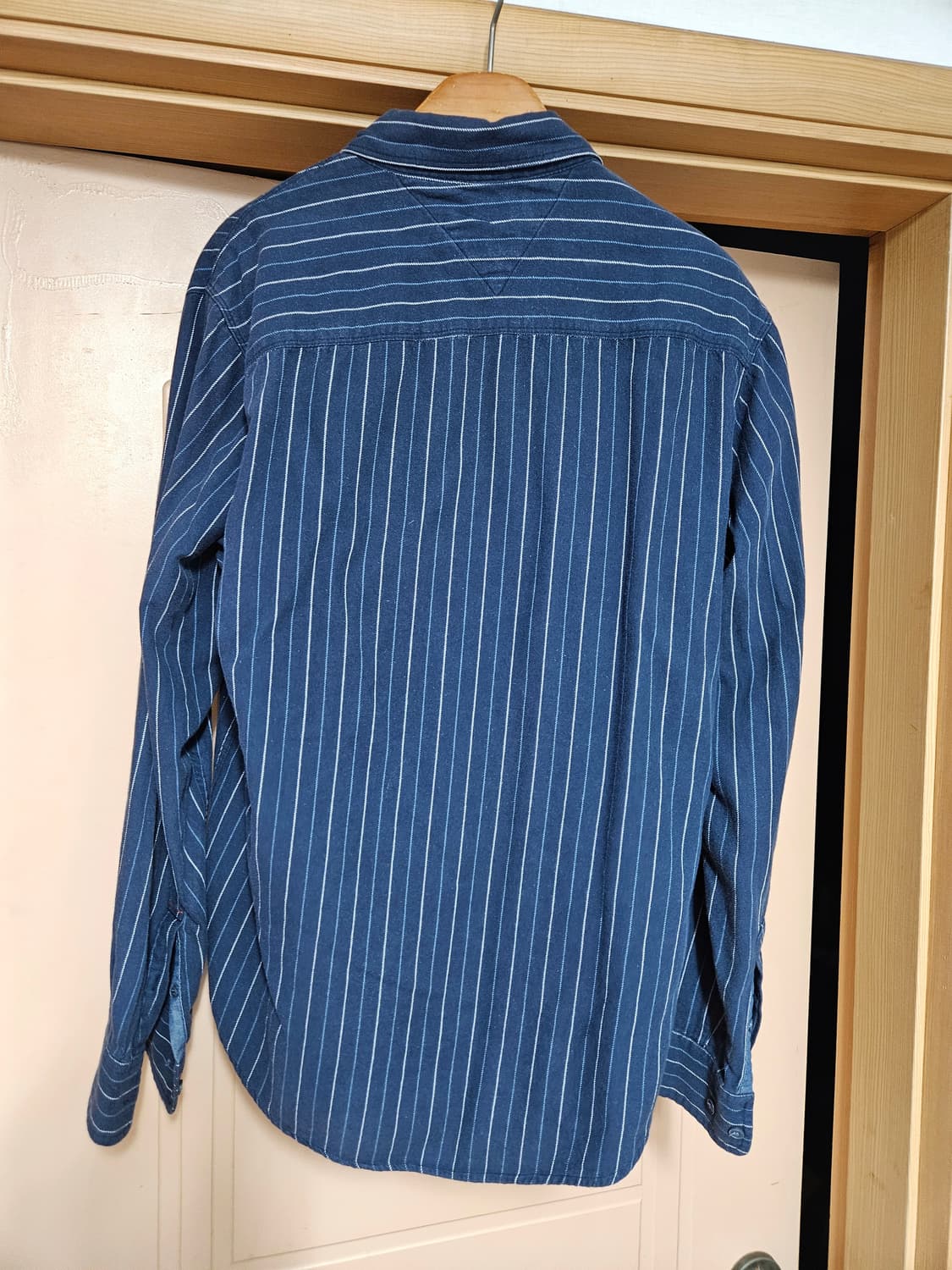 타미힐피거 스트라이프 긴팔 셔츠 상품이미지3