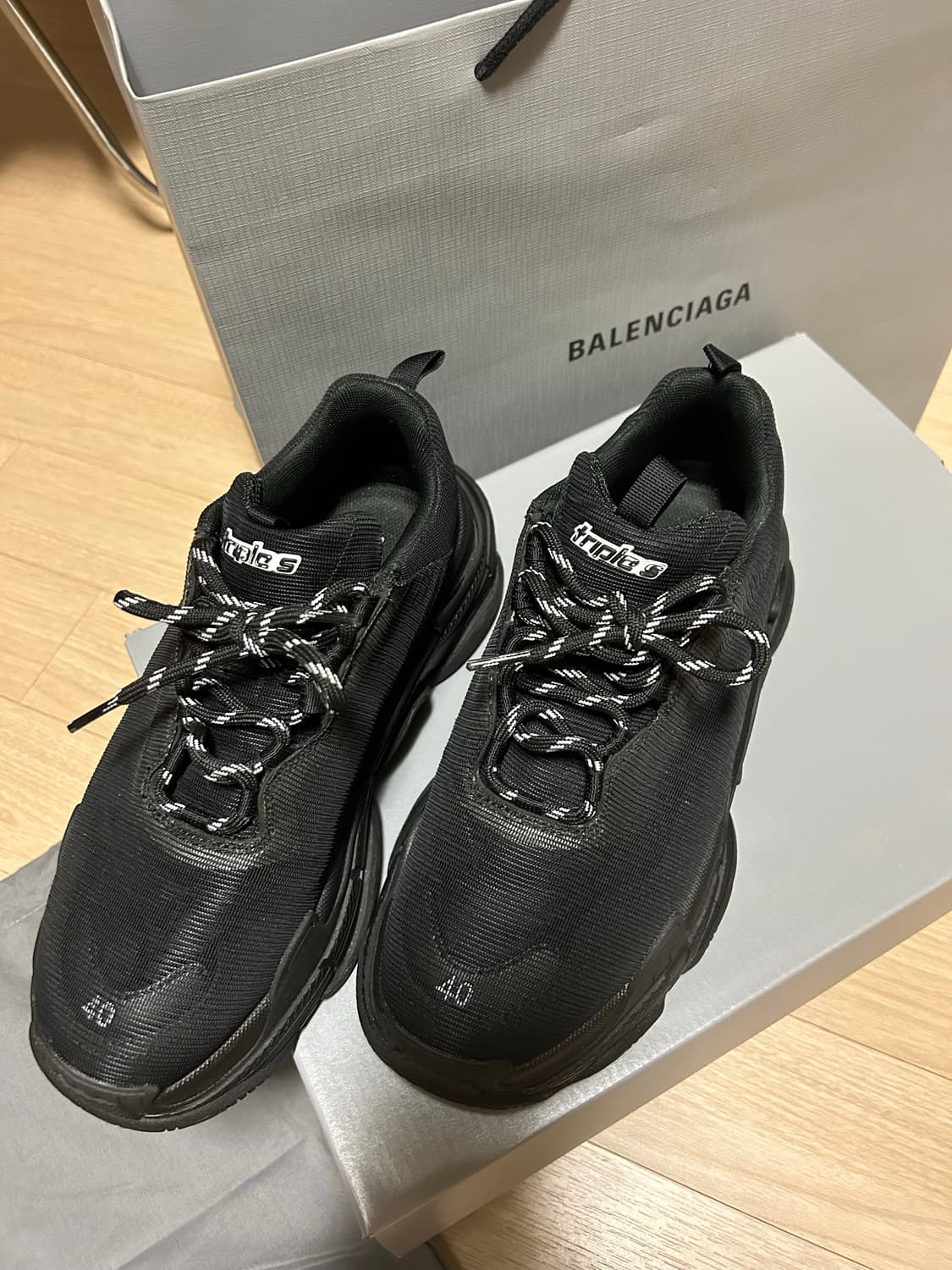 Balenciaga triple s 40 상품이미지2
