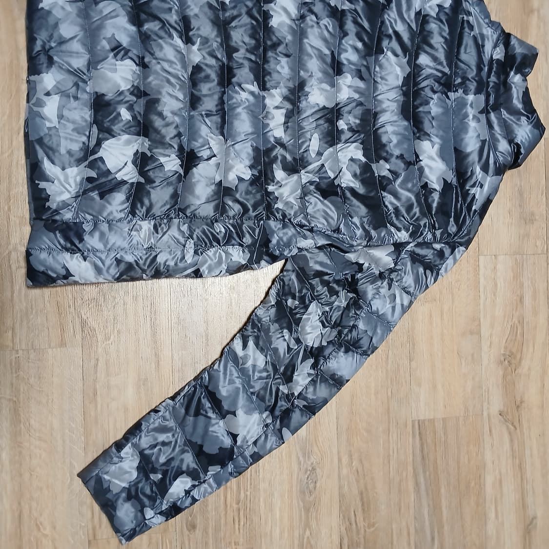 유니클로 카모 다운 경량 패딩 밀리터리 자켓 상품이미지7