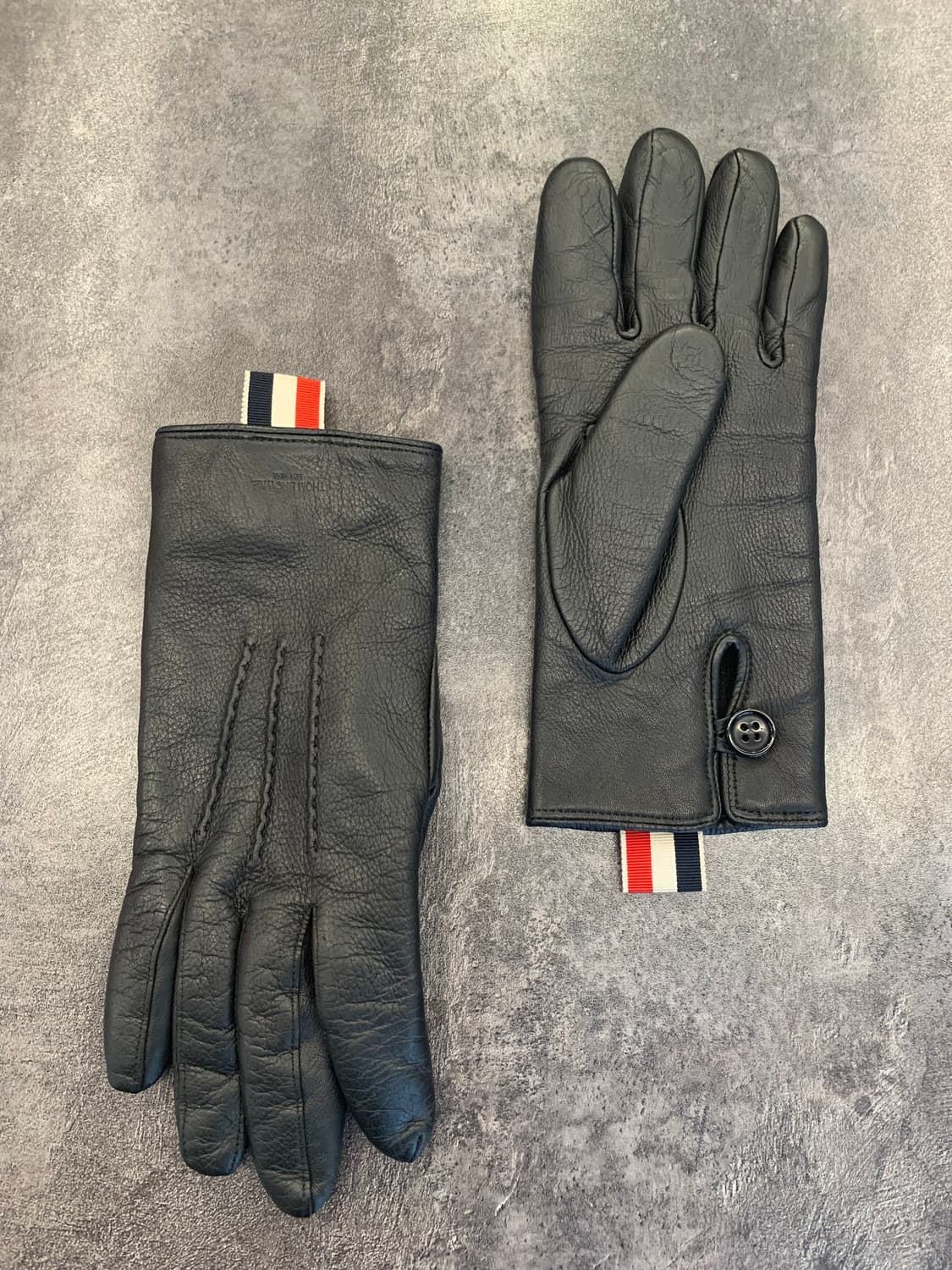 톰 브라운 레더 클래식 글러브(램스킨/라이닝-캐시미어)S 사이즈(여성용) 상품이미지2