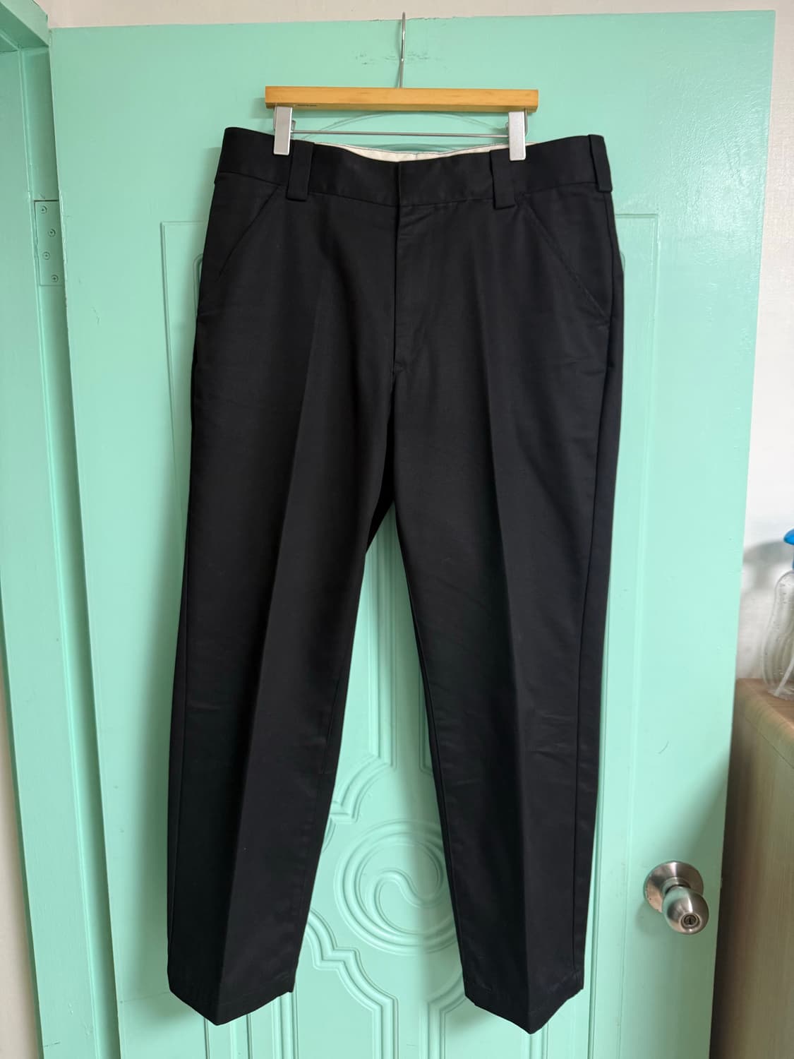 유니클로u 테이퍼드 팬츠 팝니다 상품이미지1