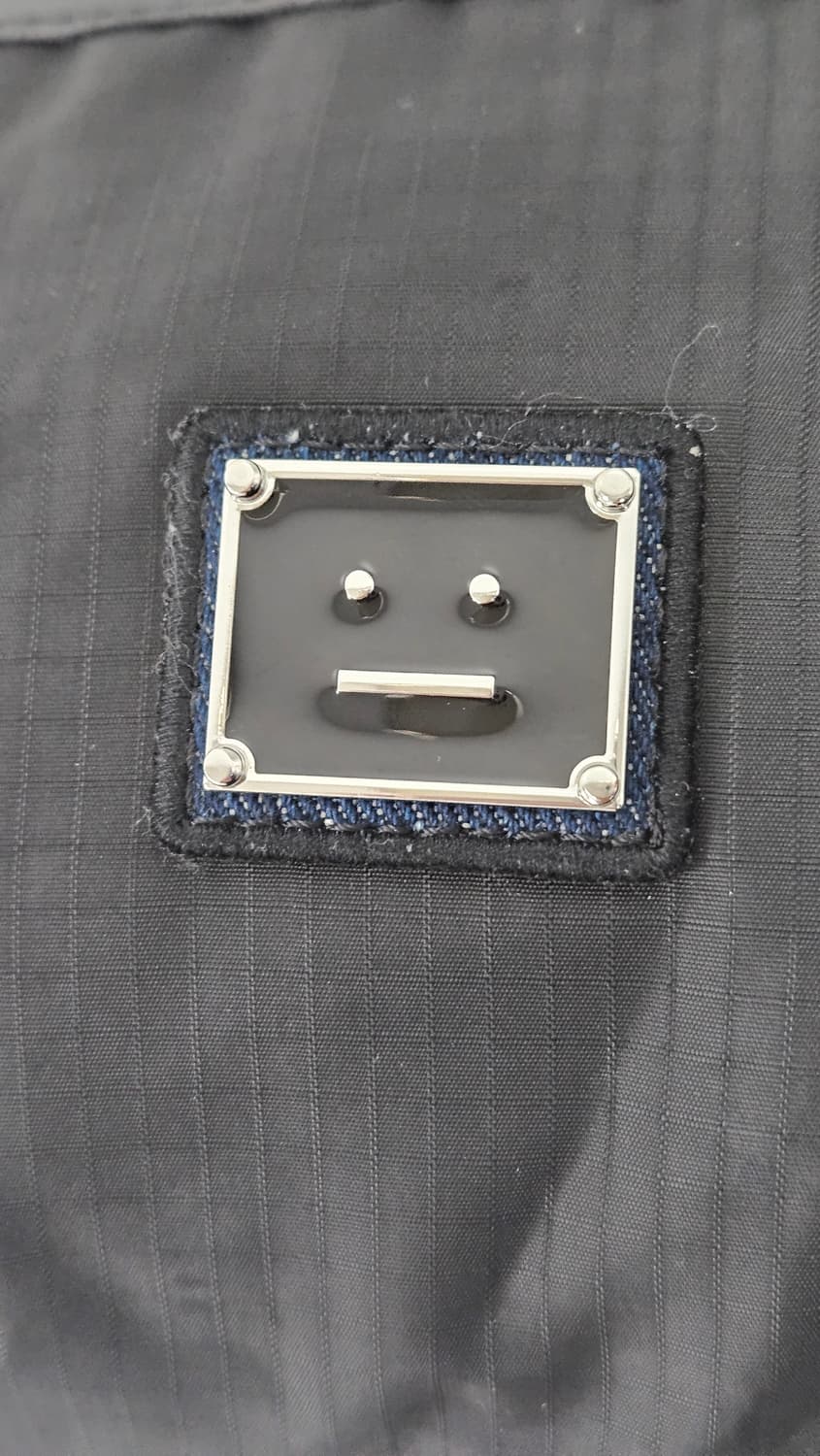 아크네스튜디오 이모지 크로스백 상품이미지2