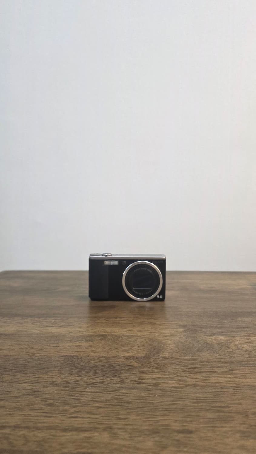 Ricoh R8 장원영 카메라로 유명한 빈티지 카메라 작례 O 상품이미지1