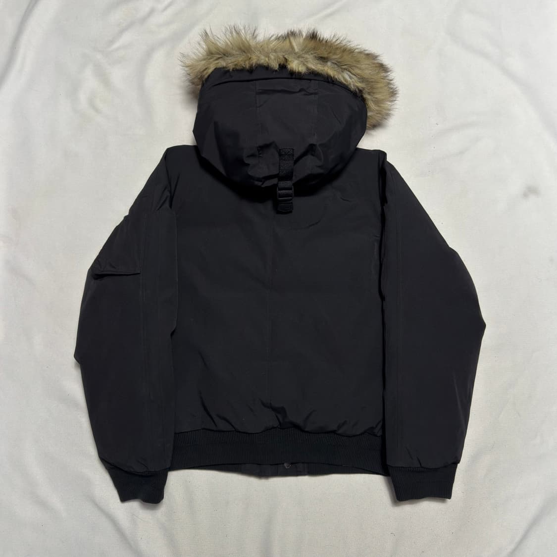 M 폴로랄프로렌 24fw 블랙 구스다운 숏 패딩 상품이미지3