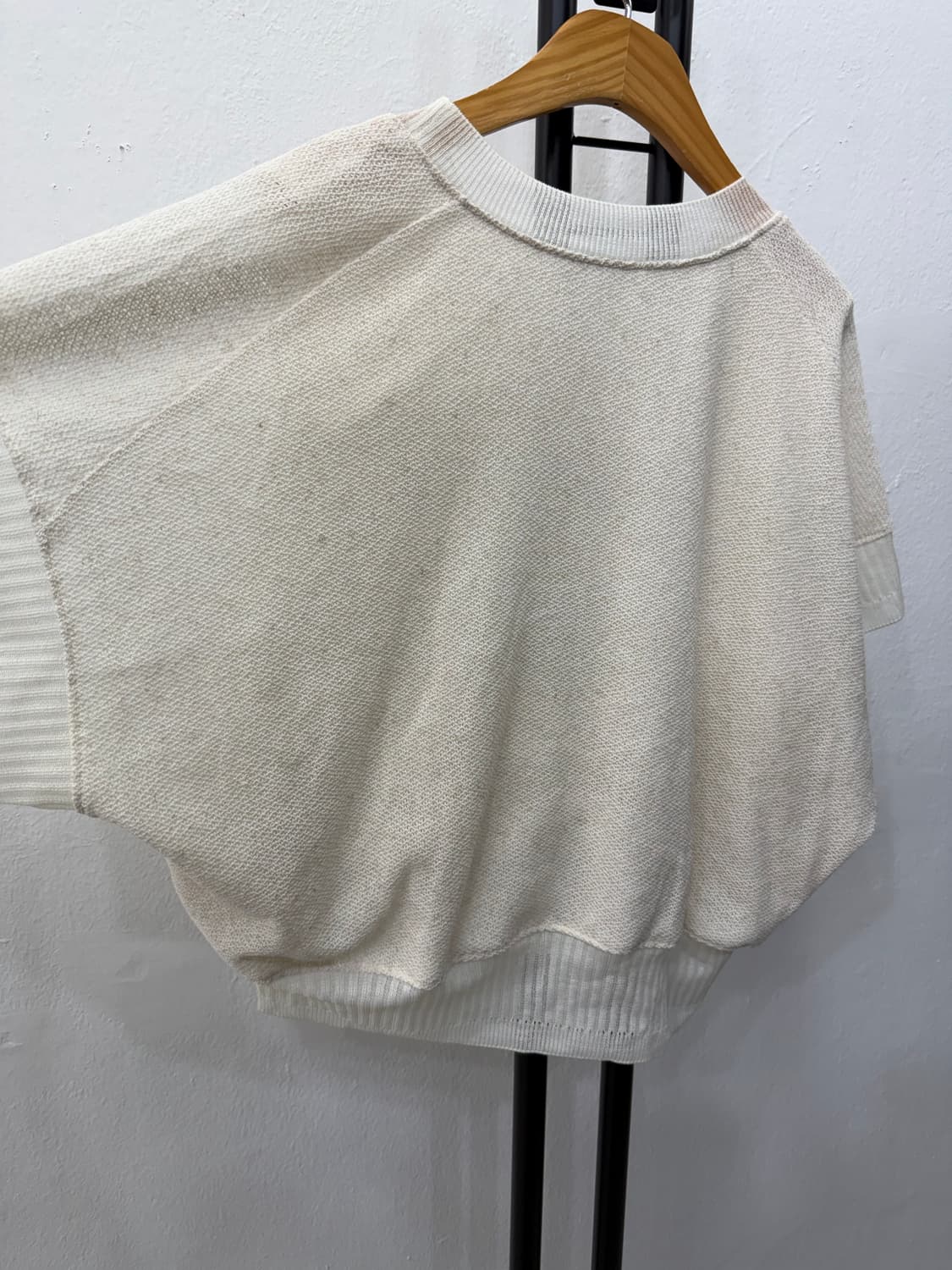 정품) SJSJ 한섬 22ss 오버핏 니트 반팔 85 상품이미지5