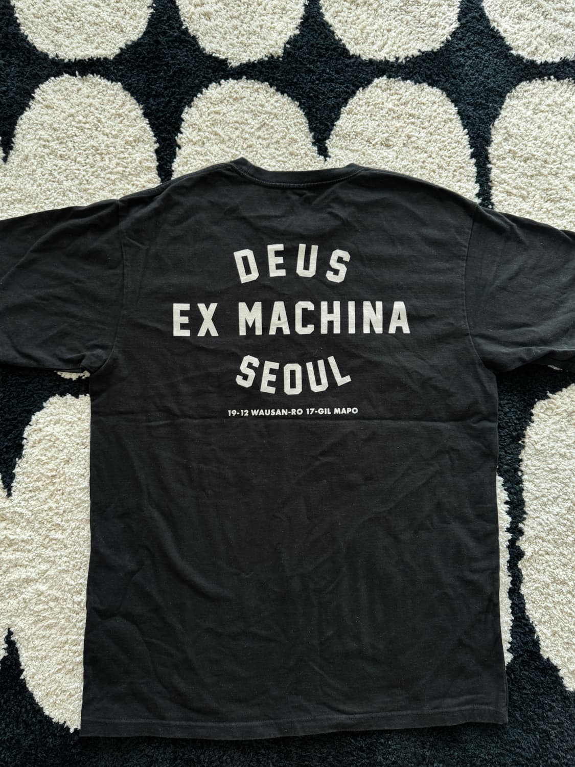 데우스 서울 반팔 L 상품이미지2