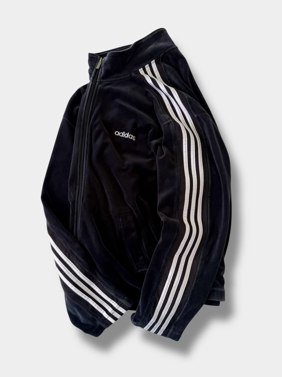 아디다스 오버사이즈 00‘s 벨벳 블랙 트랙 져지 상품이미지2