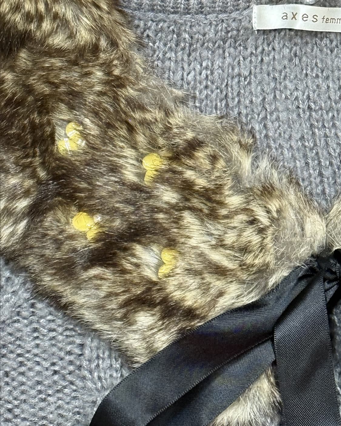 axes femme 그레이 리본 퍼 니트 상품이미지3