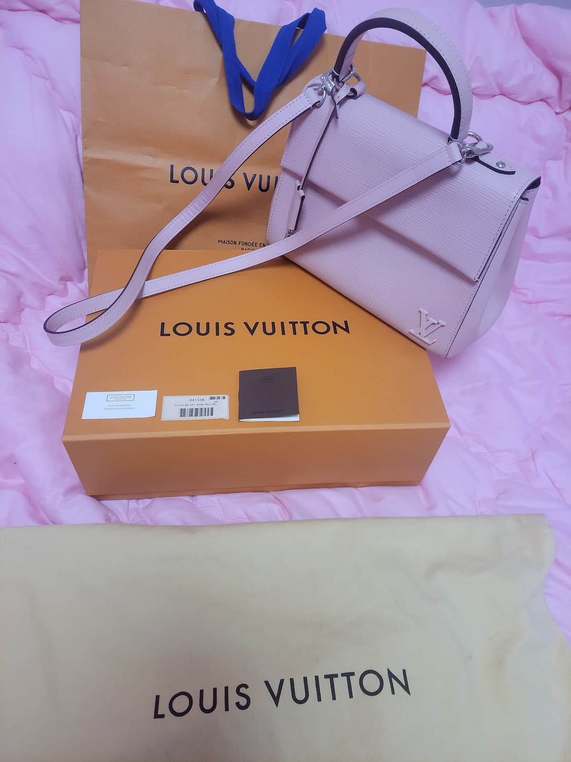 정품)급처상태좋음!루이비통 핑크 에삐 클루니bb  토트 크로스백 가방 상품이미지1