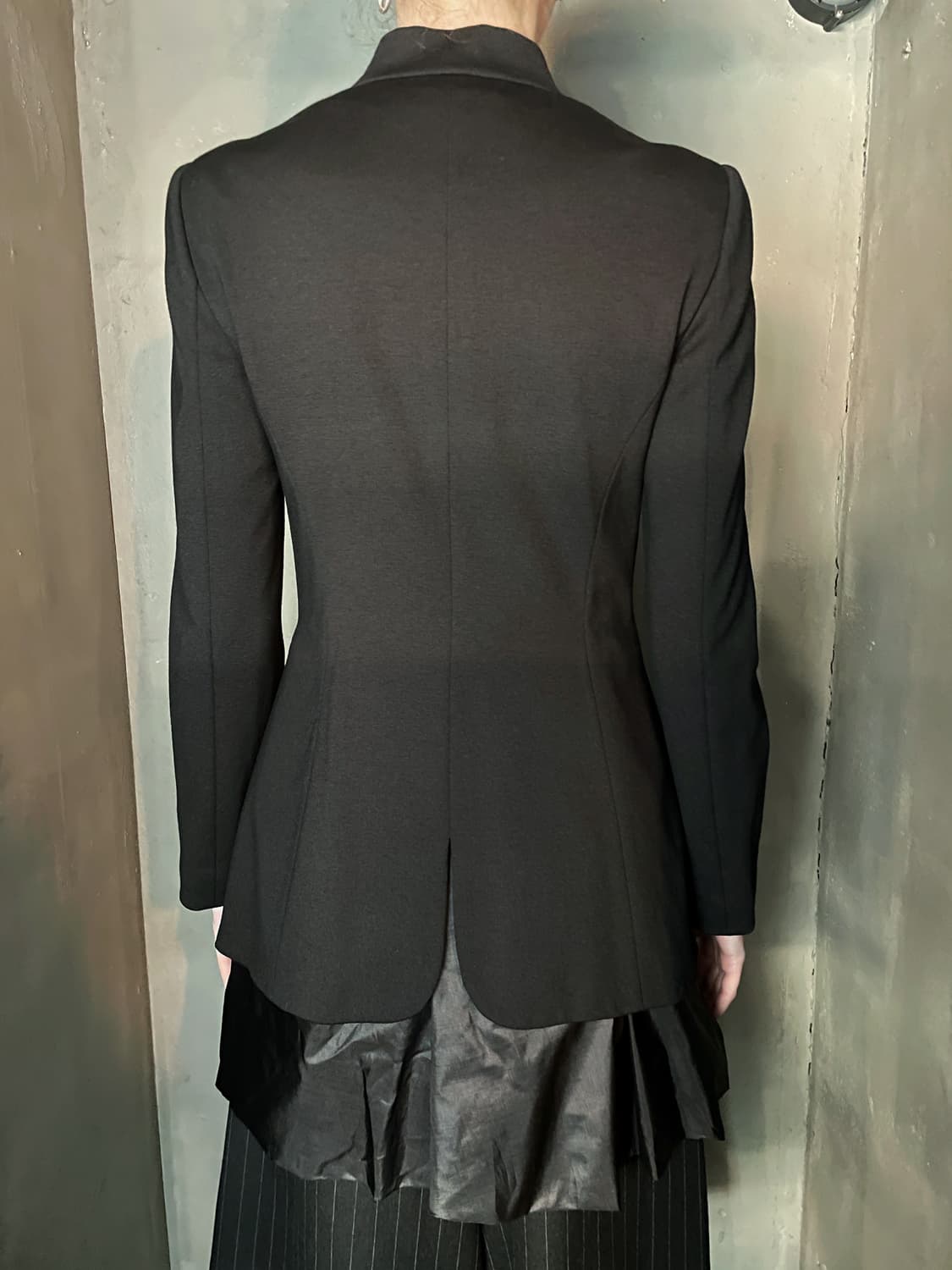 엠포리오 아르마니 스캘럽 레이어드 자켓 상품이미지3