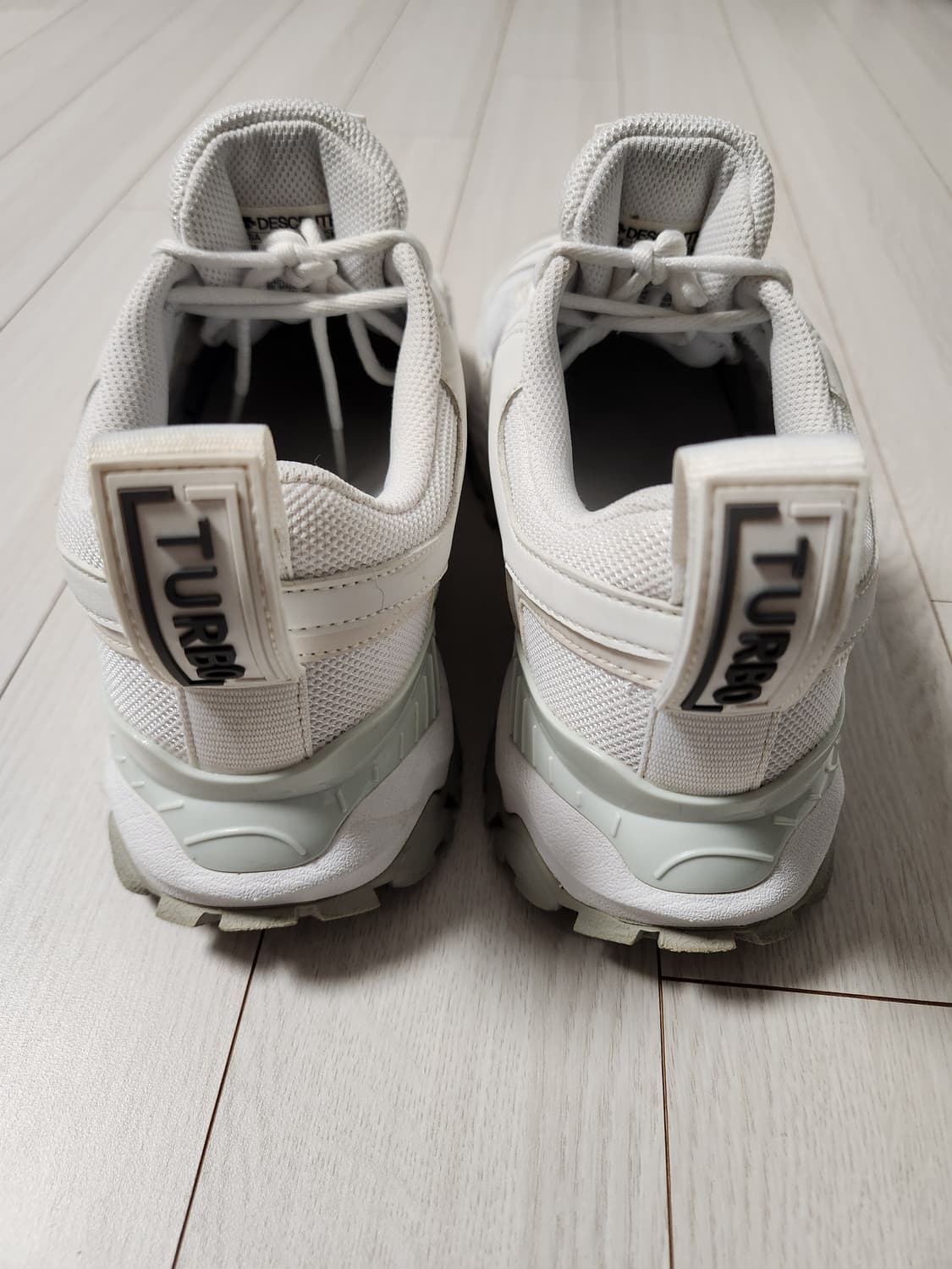 데상트 운동화 TURBO-X LOW (터보-엑스 로우) 베이지 (S922 상품이미지5