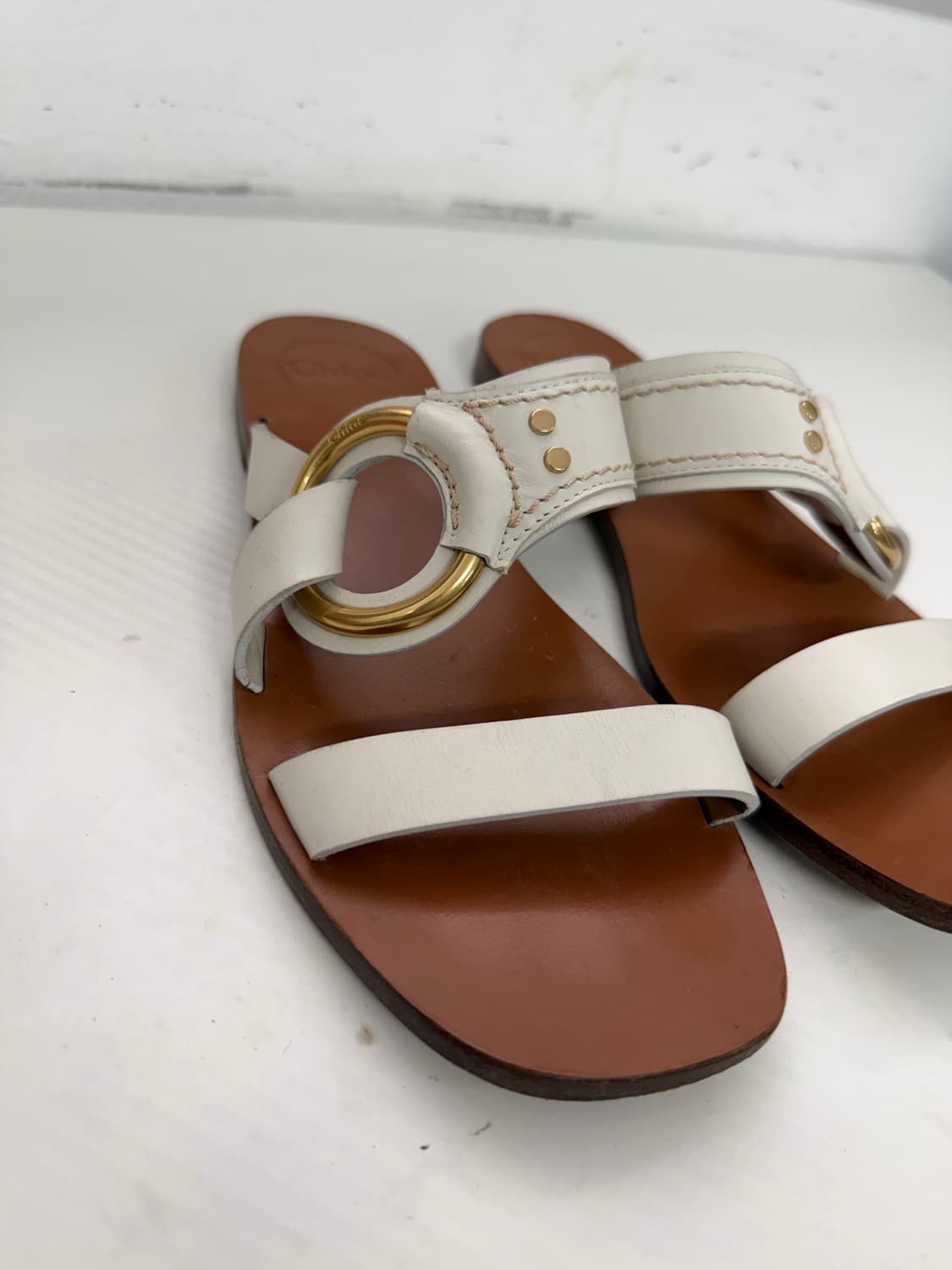 정품) 끌로에 데미 버클 레더 뮬 샌들 38.5 상품이미지2