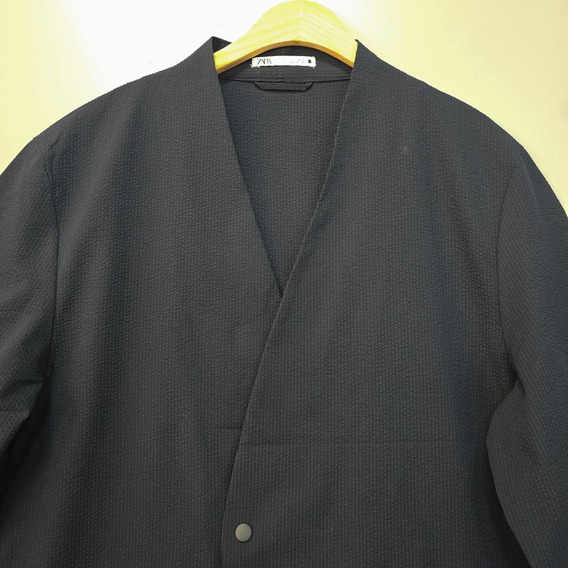 자라(ZARA) 노카라 엠보 자켓 L 상품이미지2