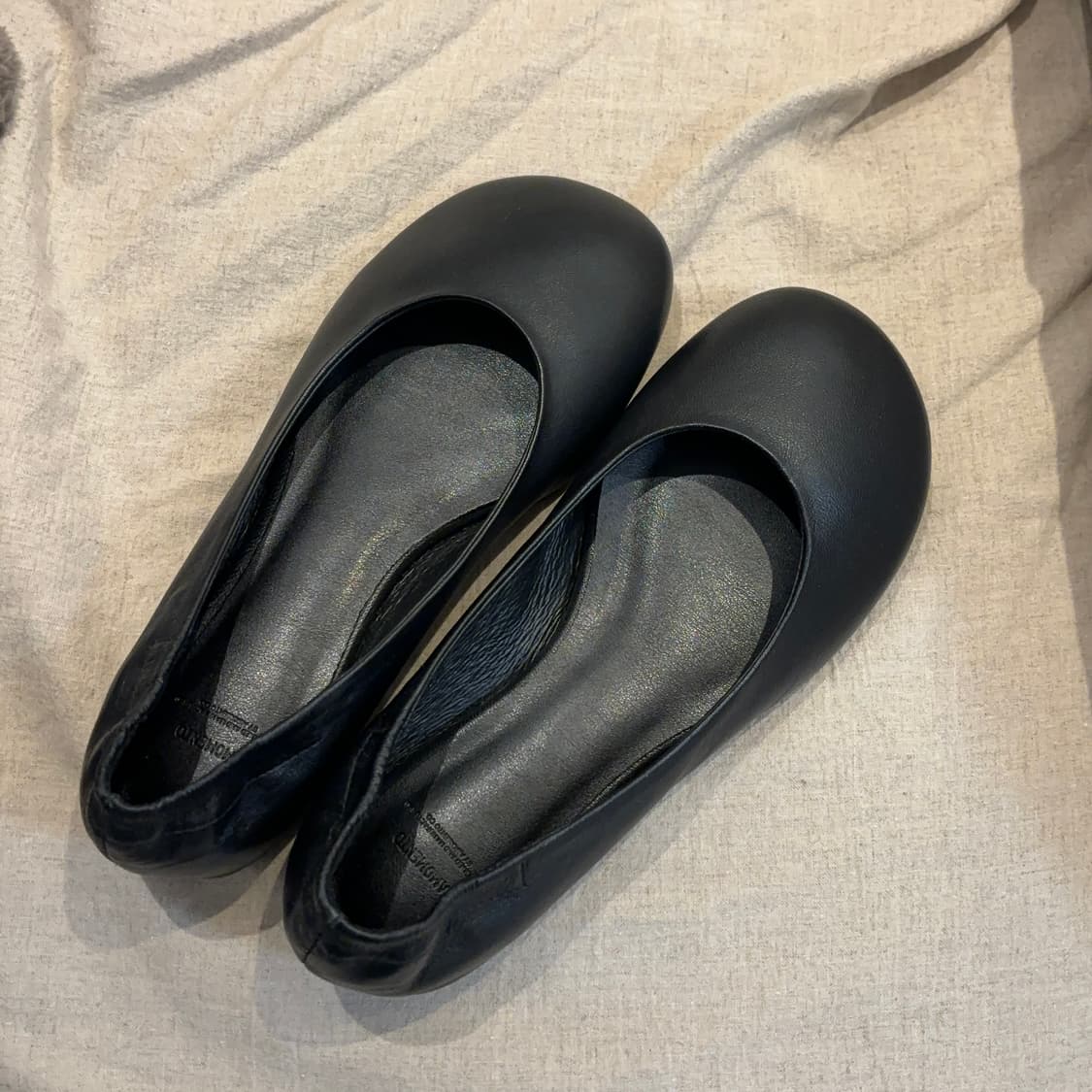 아모멘토 21ss 플랫슈즈 새상품 230 상품이미지4