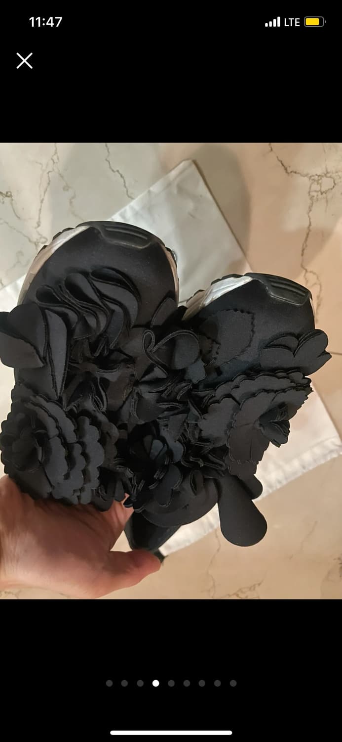 슈콤마보니 전지현 스니커즈 블랙 240 - 플라워밤 스니커즈 슬립온 상품이미지5