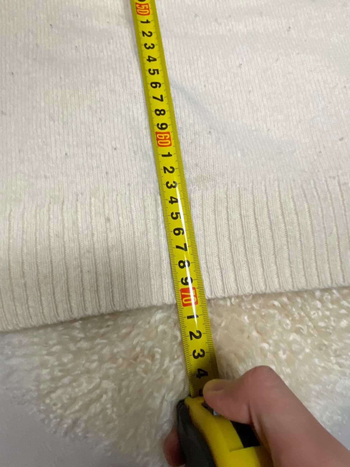 유니클로 니트 XL 세 개에 12000 원. 상품이미지10