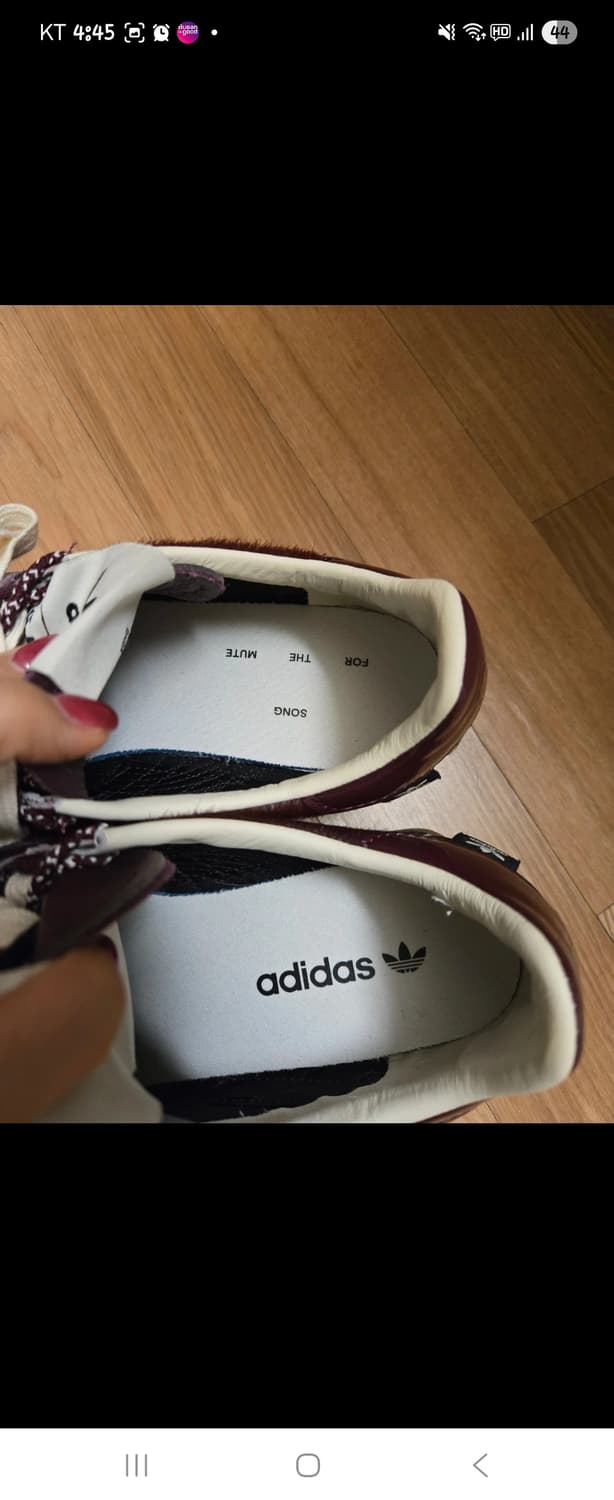 아디다스 컨트리OG 송포더뮤트 마룬 상품이미지4