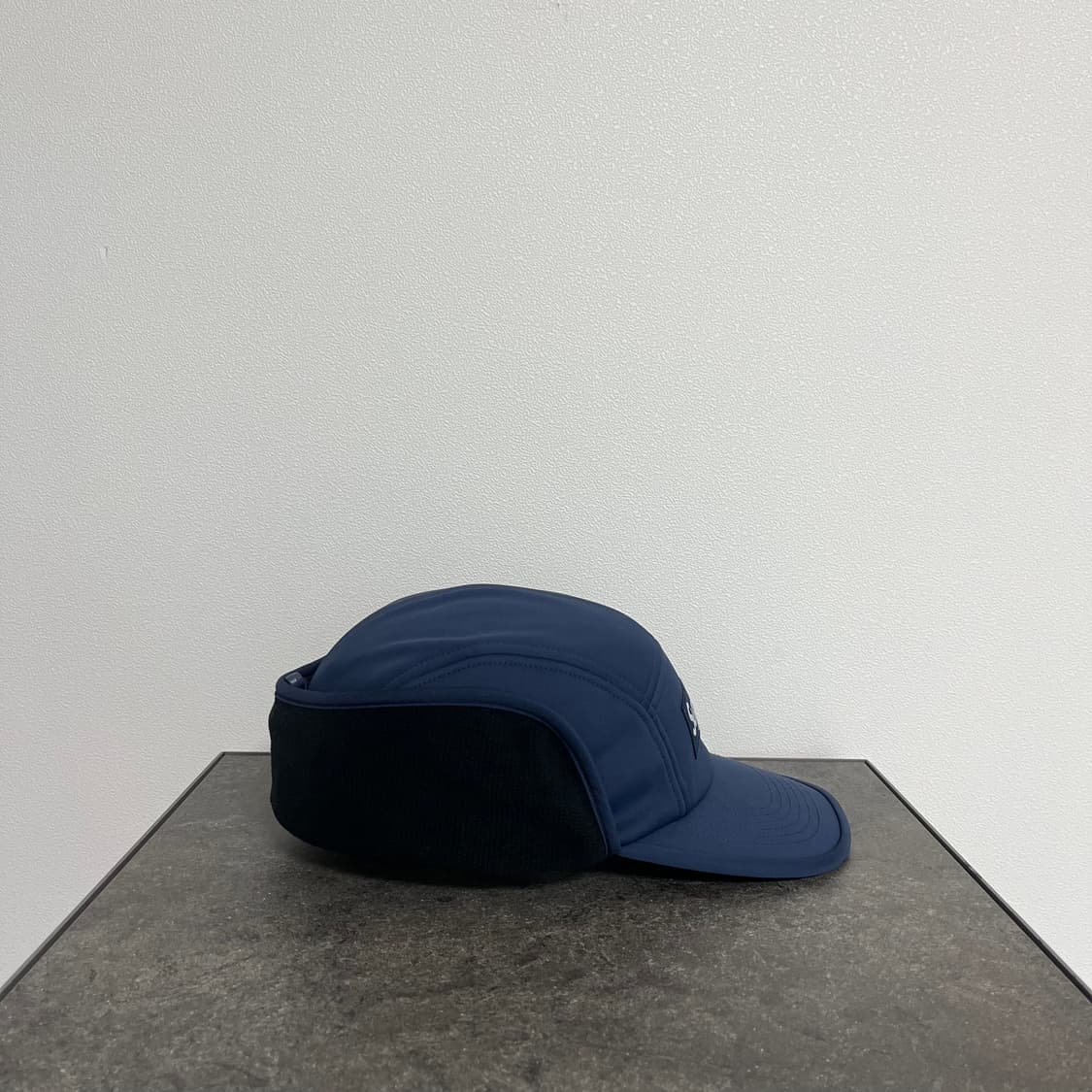 슈프림 윈드스토퍼 이어플랩 네이비 박스로고 캠프캡 모자 상품이미지3
