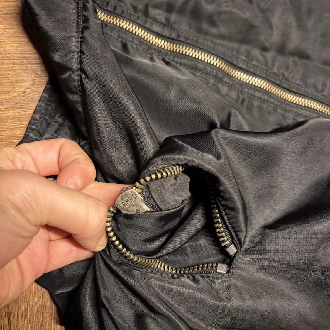 VERSACE JEANS COUTURE BOMBER JACKET 상품이미지4