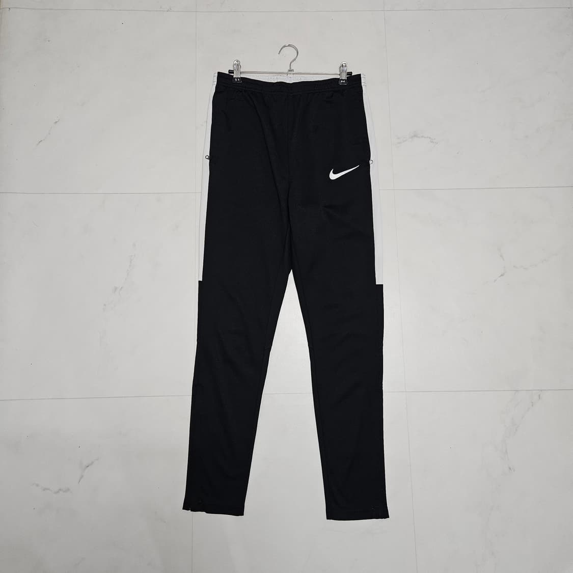 M 나이키 검흰 드라이핏 트레이닝 트랙팬츠 상품이미지2