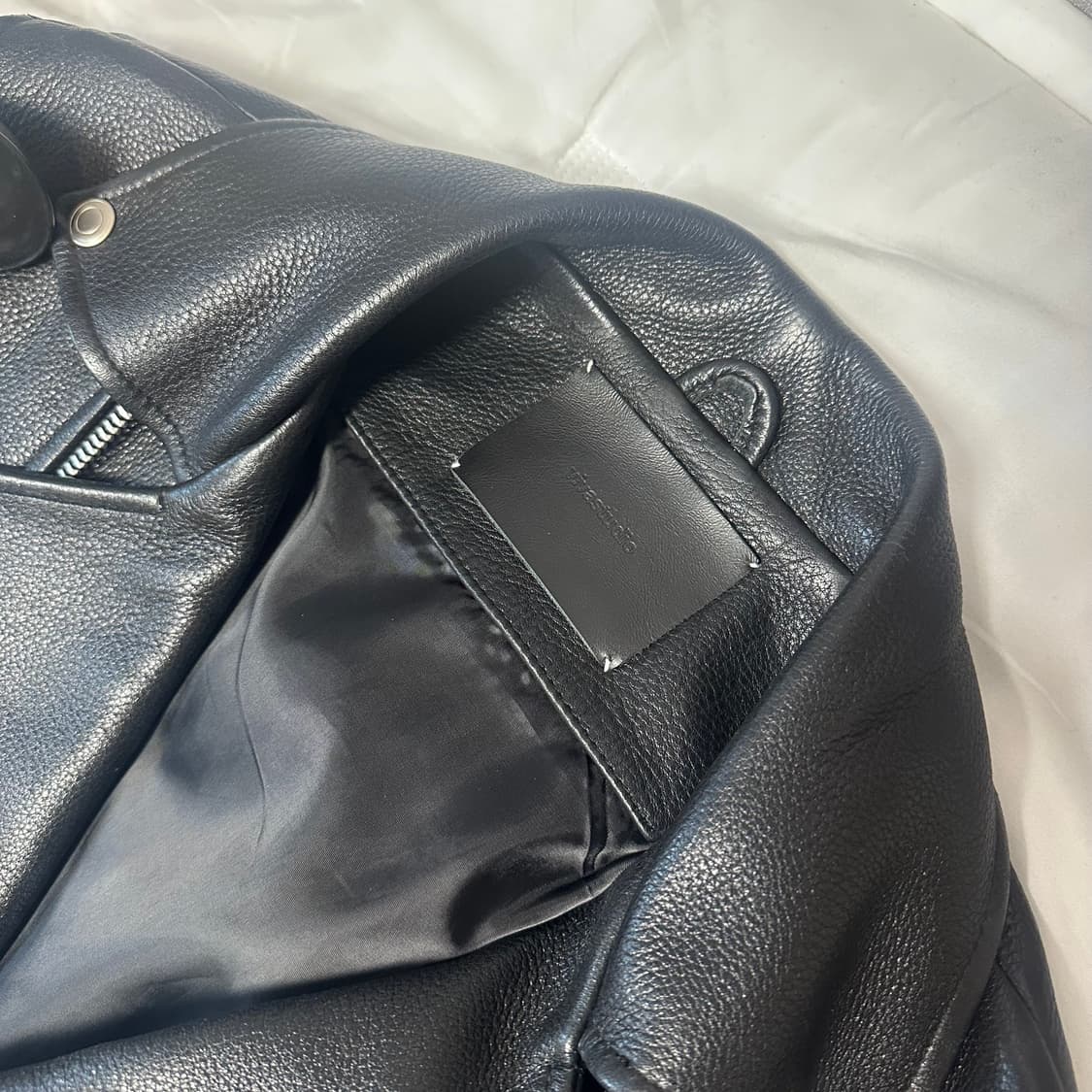 Vivastudio 비바스튜디오 레더 자켓 상품이미지2