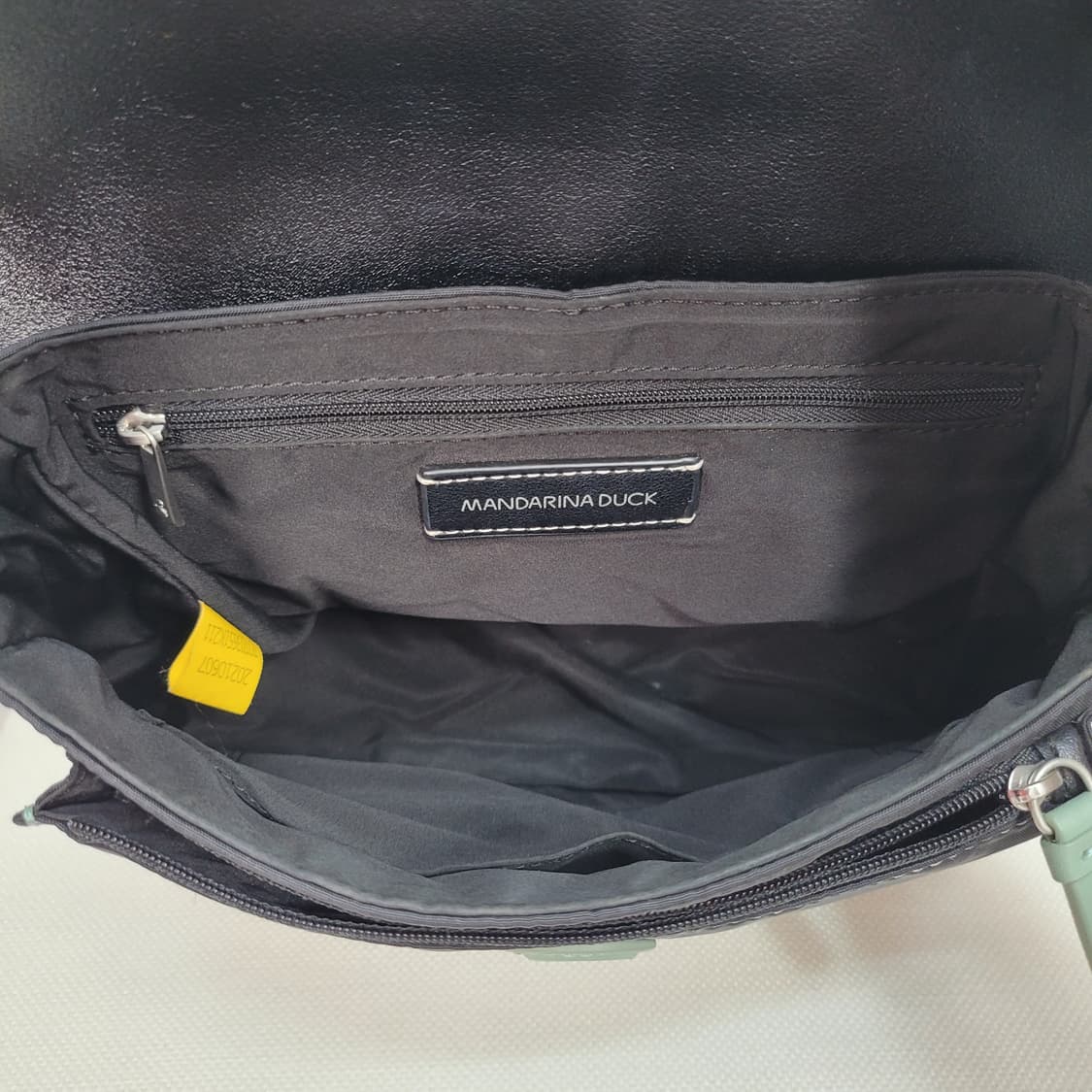 만다리나덕 핸드백 숄더백 블랙 상품이미지5