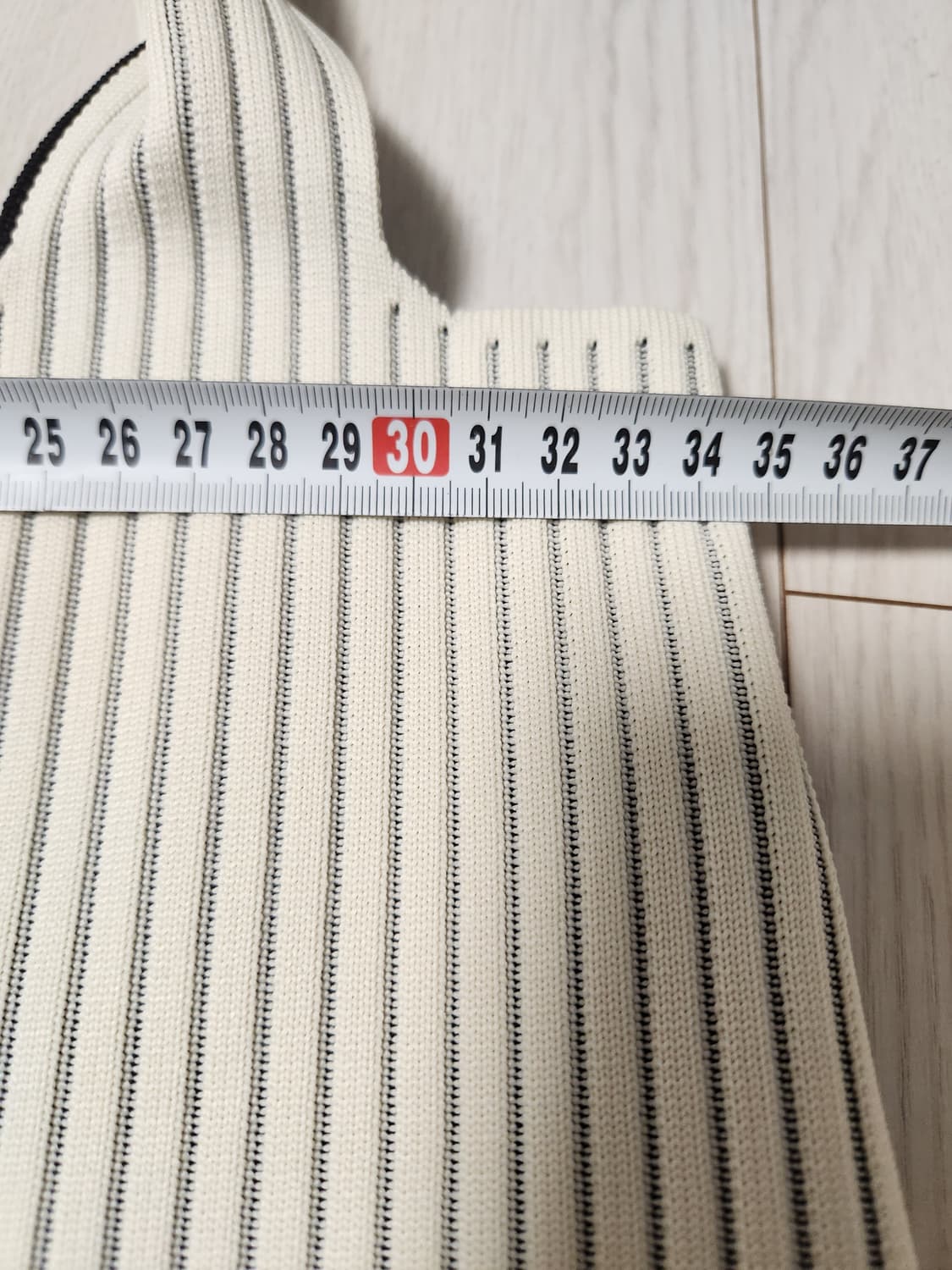 새상품급)시슬리 니트 토트백

여러 중고사이트에도 같이 판매하고 있어서  상품이미지6