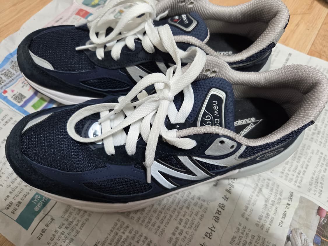 뉴발란스 990v6 255 팝니다 상품이미지1