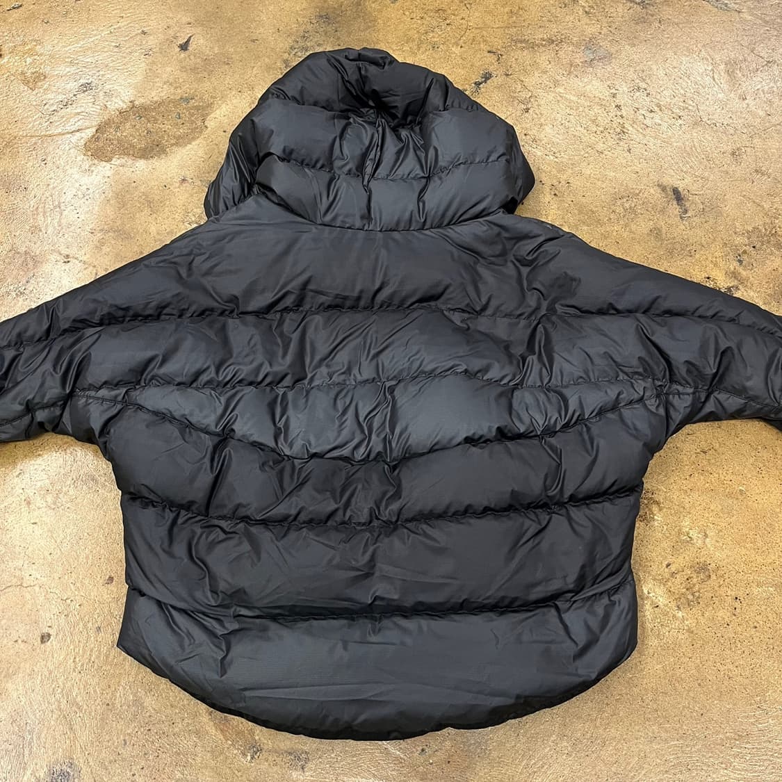 아디다스 집업 레이어드 크롭 후드 숏패딩  상품이미지4